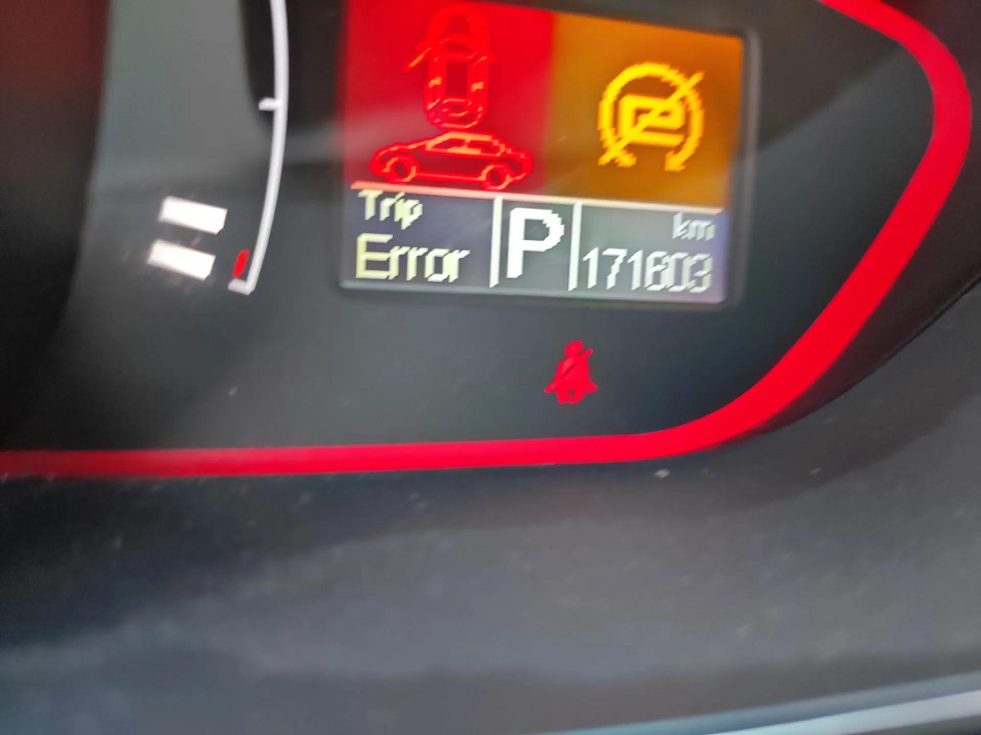 Roewe 550 2014 550S 1.8L Automatic Smart Selection Model — миниатюра 13