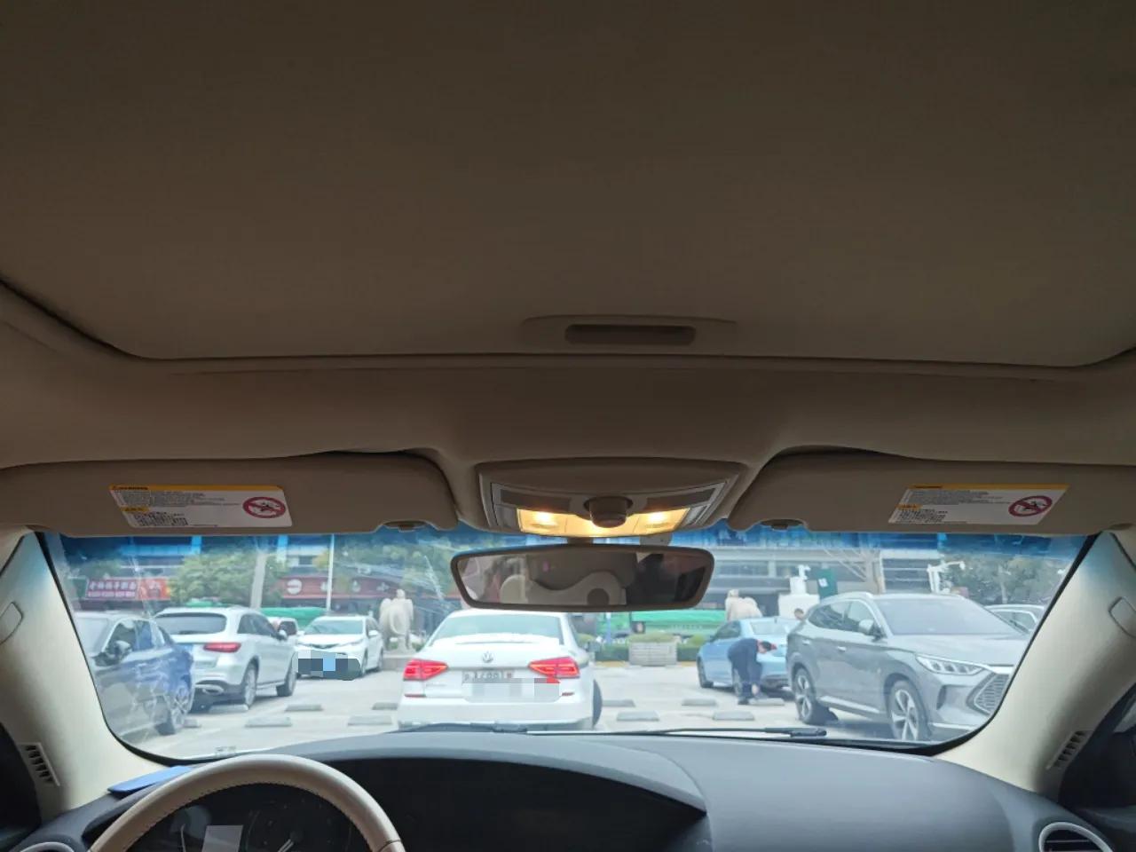 Roewe 550 2009 550S 1.8L Automatic Start-Zhen Edition — миниатюра 19