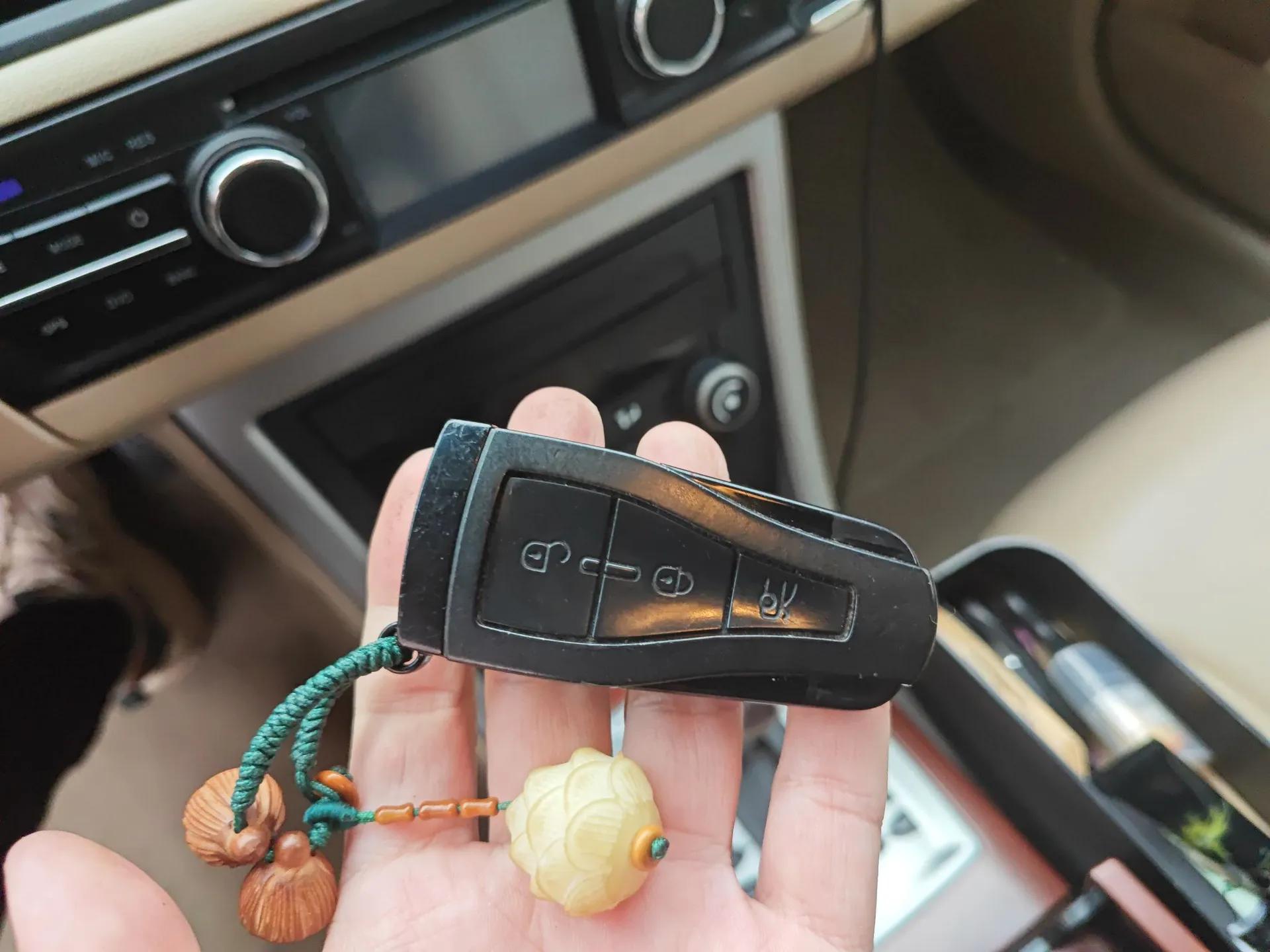 Roewe 550 2009 550S 1.8L Automatic Start-Zhen Edition — миниатюра 9