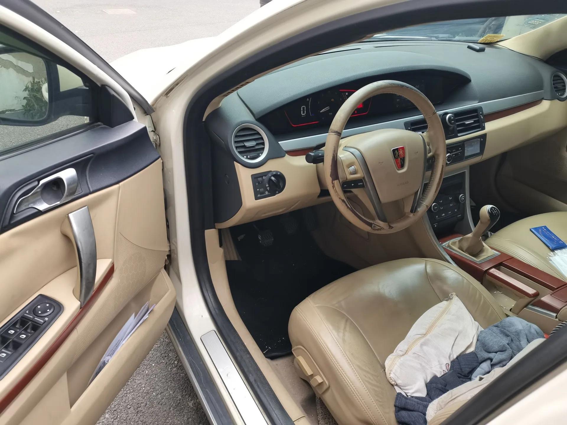 Roewe 550 2012 550 1.8L Manual Value Edition — миниатюра 17