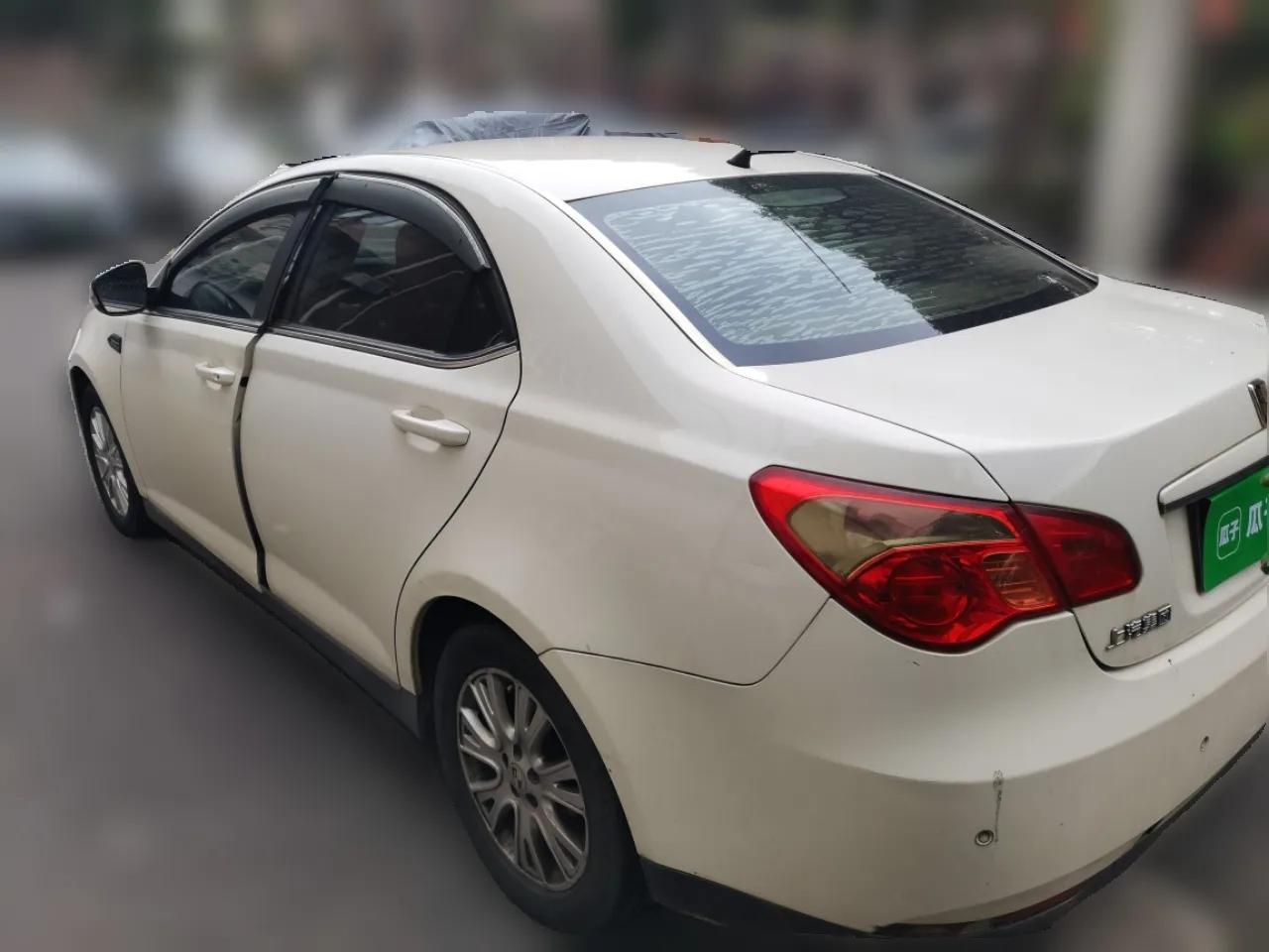 Roewe 550 2012 550 1.8L Manual Value Edition — миниатюра 4