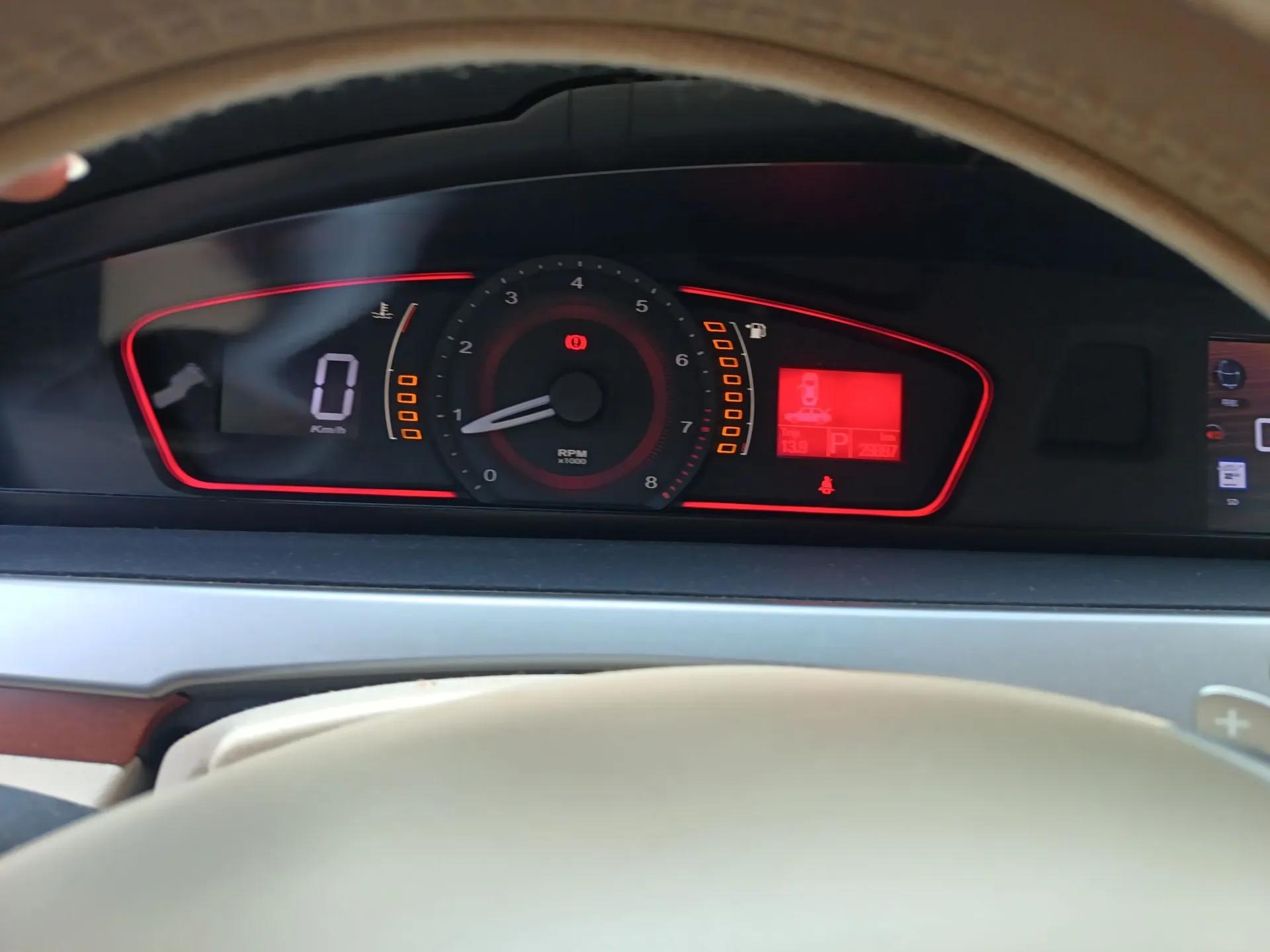 Roewe 550 2012 550D 1.8T Automatic Prestige Edition — миниатюра 12