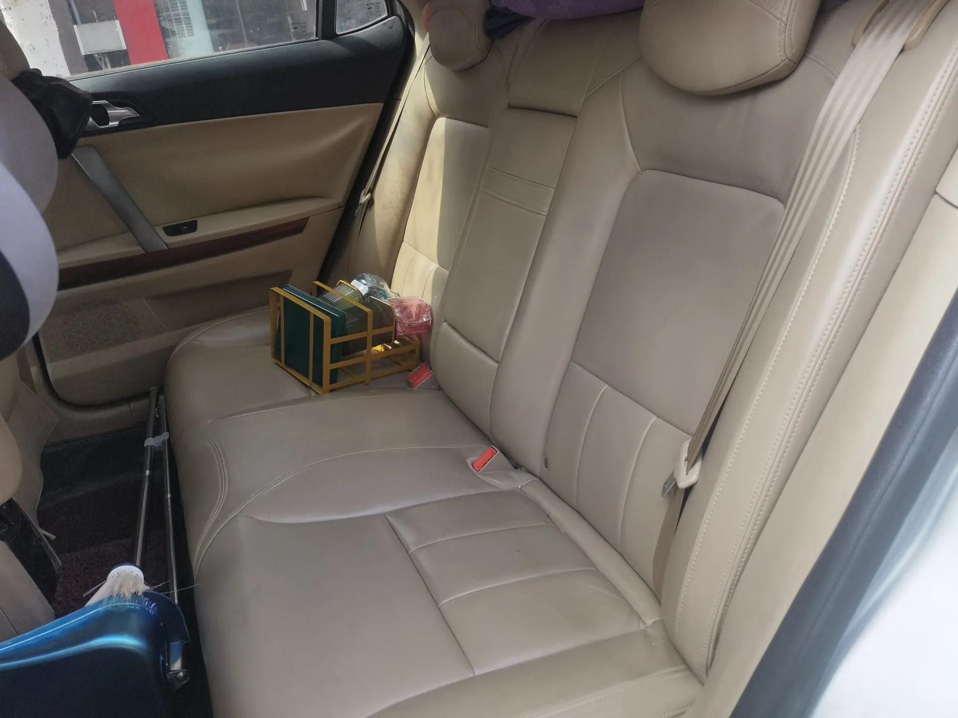 Roewe 550 2012 550S 1.8L Manual Qiyi Edition — миниатюра 18