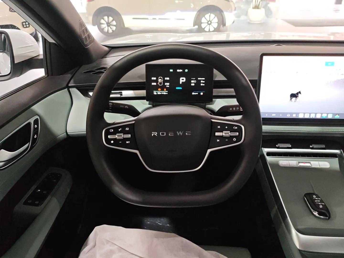 Roewe D6 2025 450km Deluxe Edition — миниатюра 14