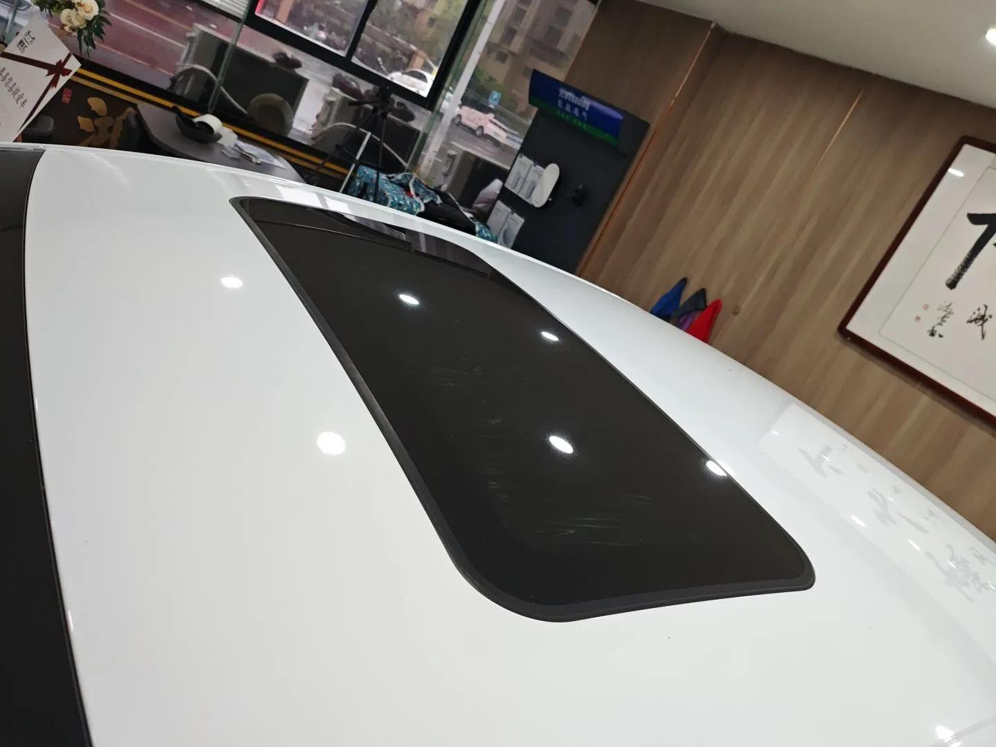 Roewe D6 2025 450km Deluxe Edition — миниатюра 11