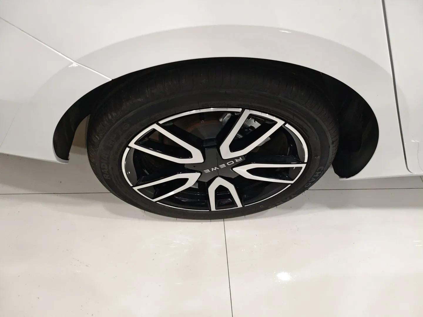Roewe D6 2025 450km Deluxe Edition — миниатюра 10