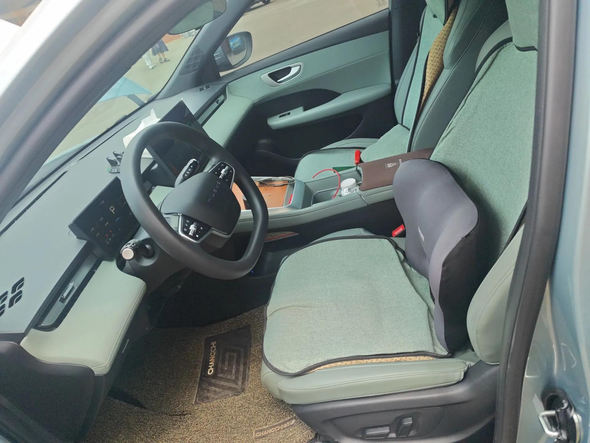 Roewe D6 2025 450km Deluxe Edition — миниатюра 16