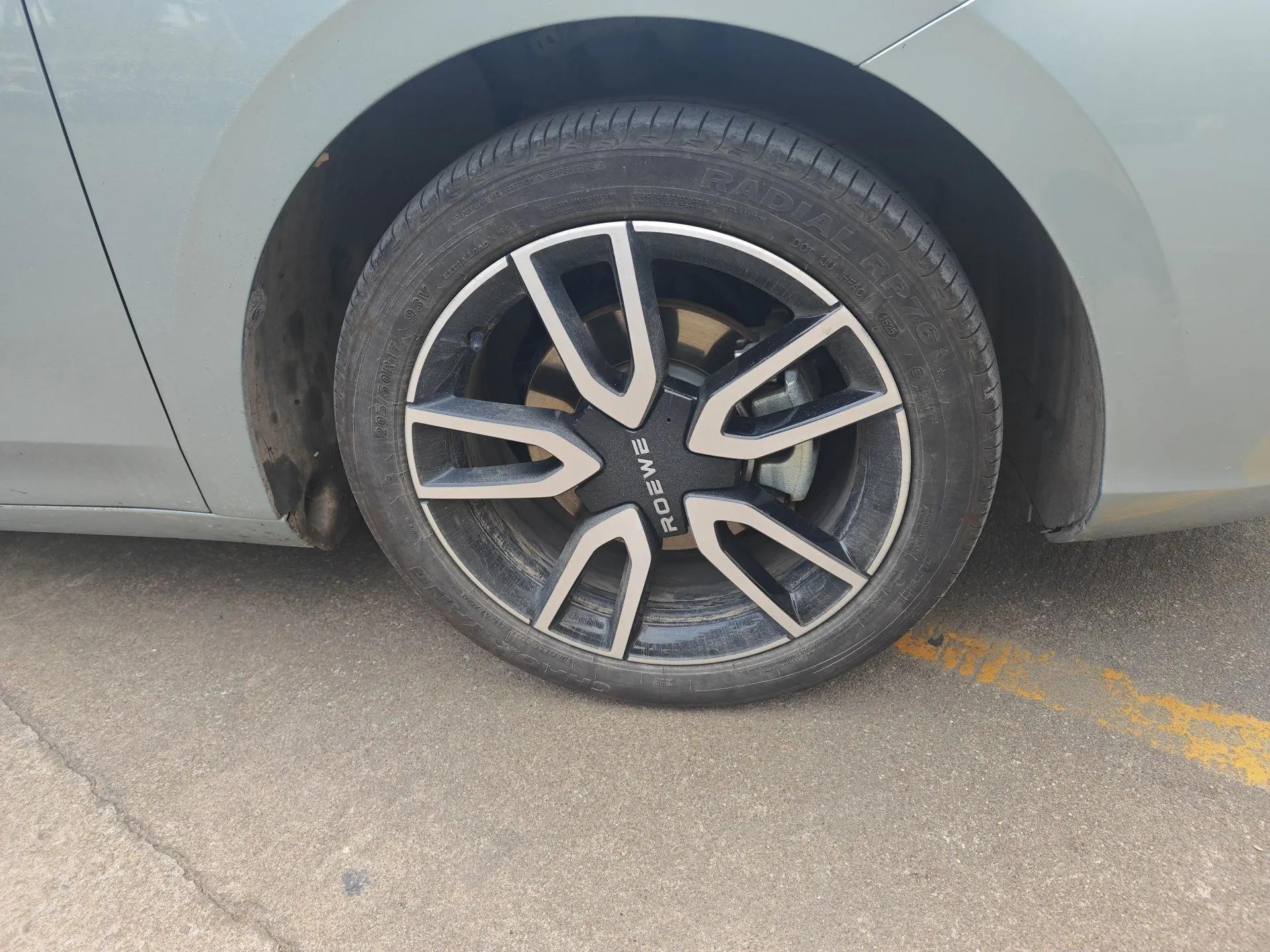 Roewe D6 2025 450km Deluxe Edition — миниатюра 8