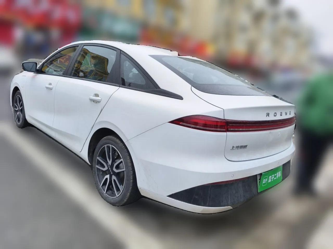 Roewe D6 2025 520km Luxury Edition — миниатюра 4