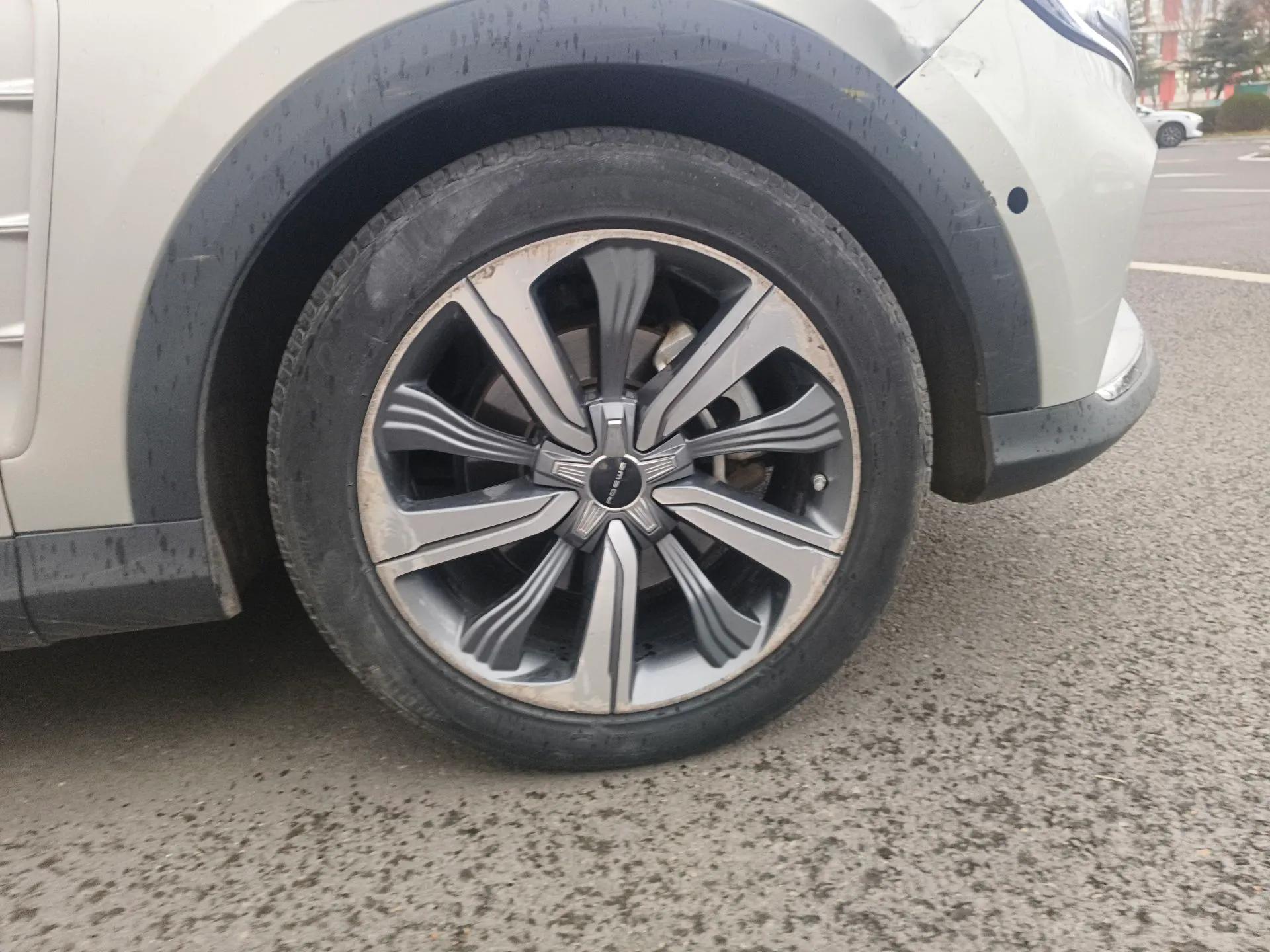 Roewe MARVEL X 2018 Rear-Drive Model — миниатюра 8