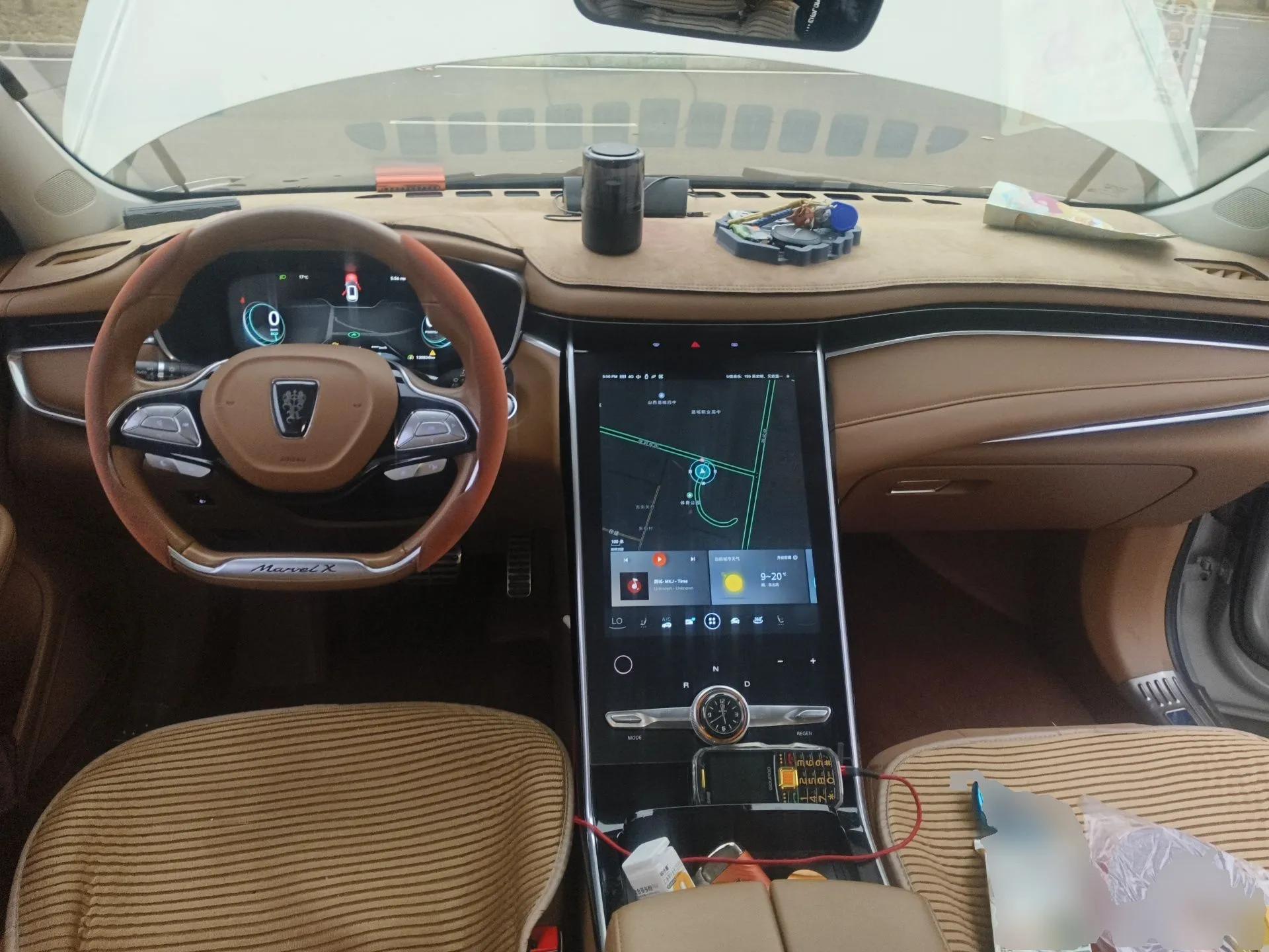 Roewe MARVEL X 2018 Rear-Drive Model — миниатюра 10
