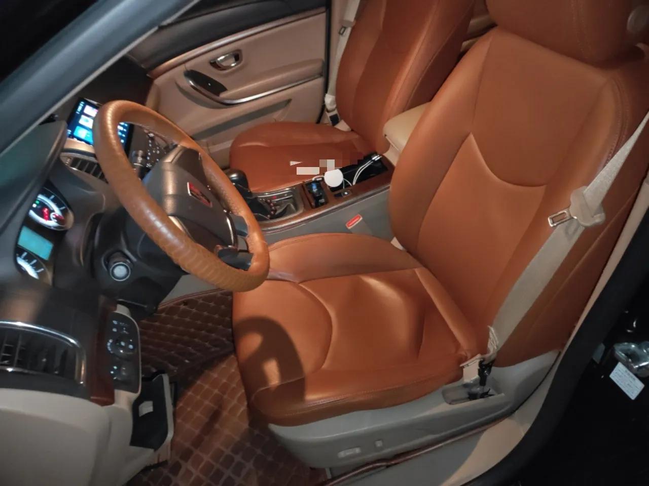 Roewe 950 2012 2.0L Comfort Edition — миниатюра 16