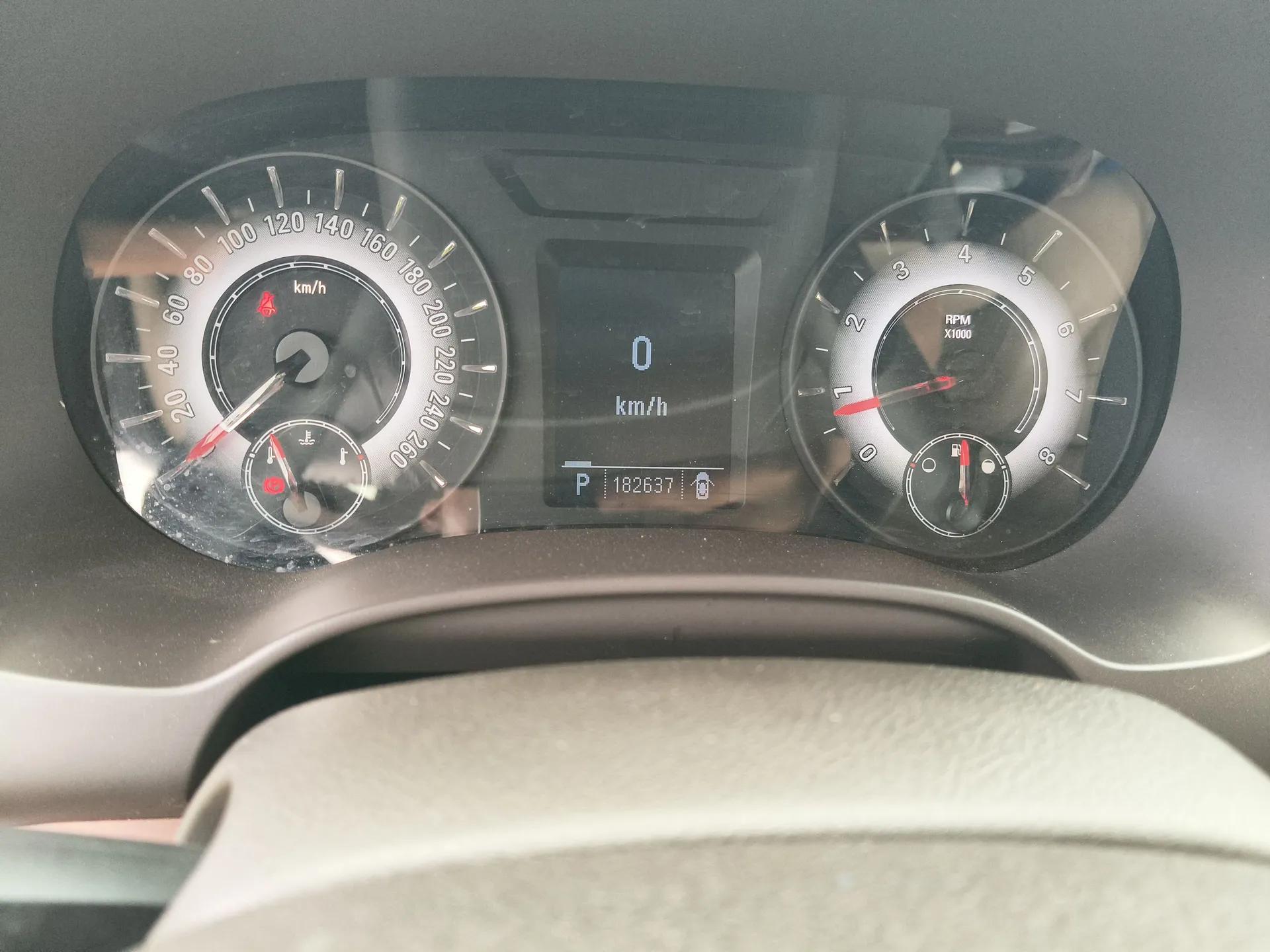 Roewe 950 2015 1.8T Elite Edition — миниатюра 11