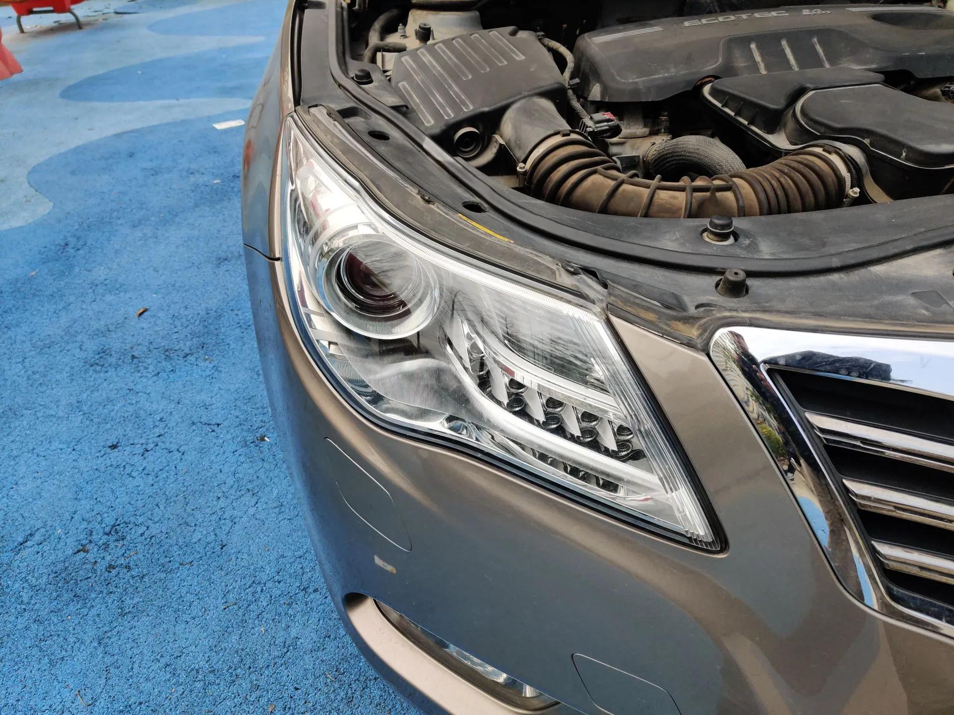 Roewe 950 2012 2.4L Luxury Edition — миниатюра 7