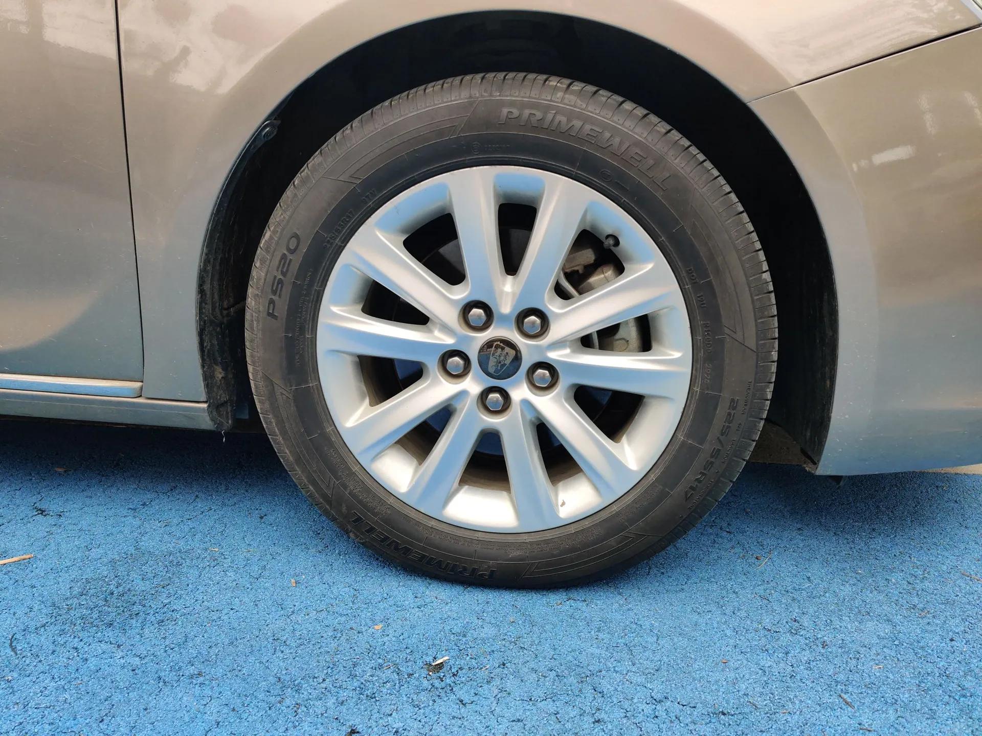 Roewe 950 2012 2.4L Luxury Edition — миниатюра 8