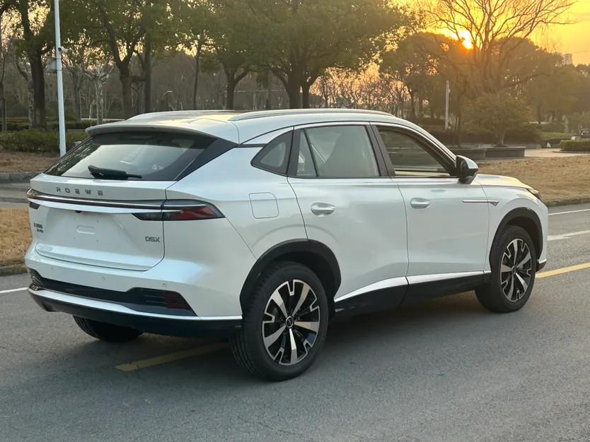 Roewe D5X DMH 2024 135 Flagship Edition — миниатюра 8