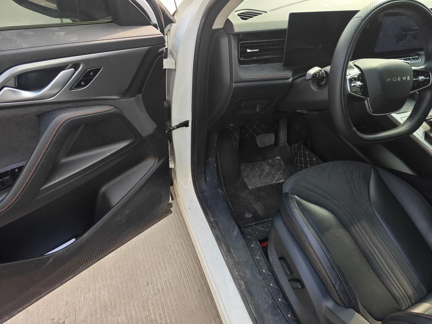 Roewe D5X DMH 2024 135 Tech Edition — миниатюра 19