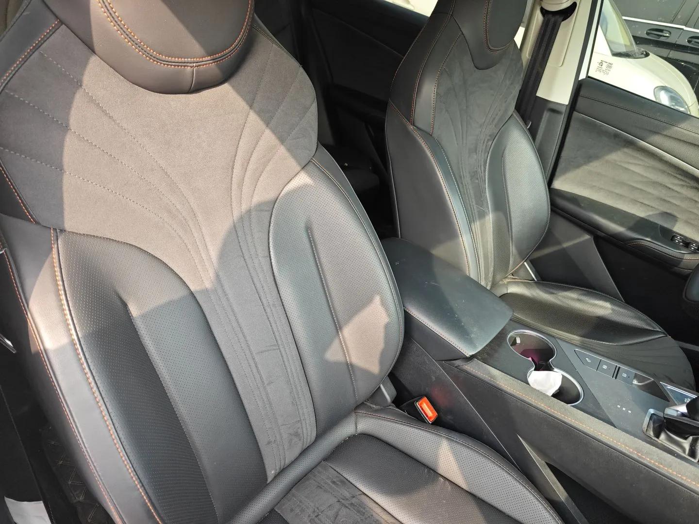 Roewe D5X DMH 2024 135 Tech Edition — миниатюра 23