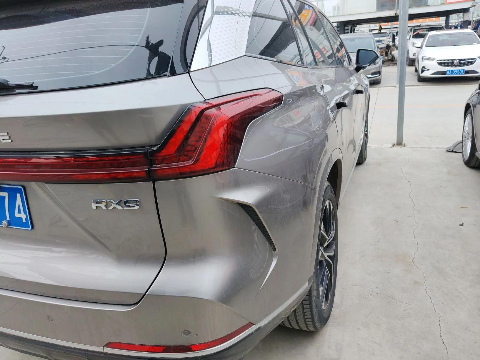 Roewe RX9 2023 2.0T All-Wheel-Drive Luxury Edition — миниатюра 8