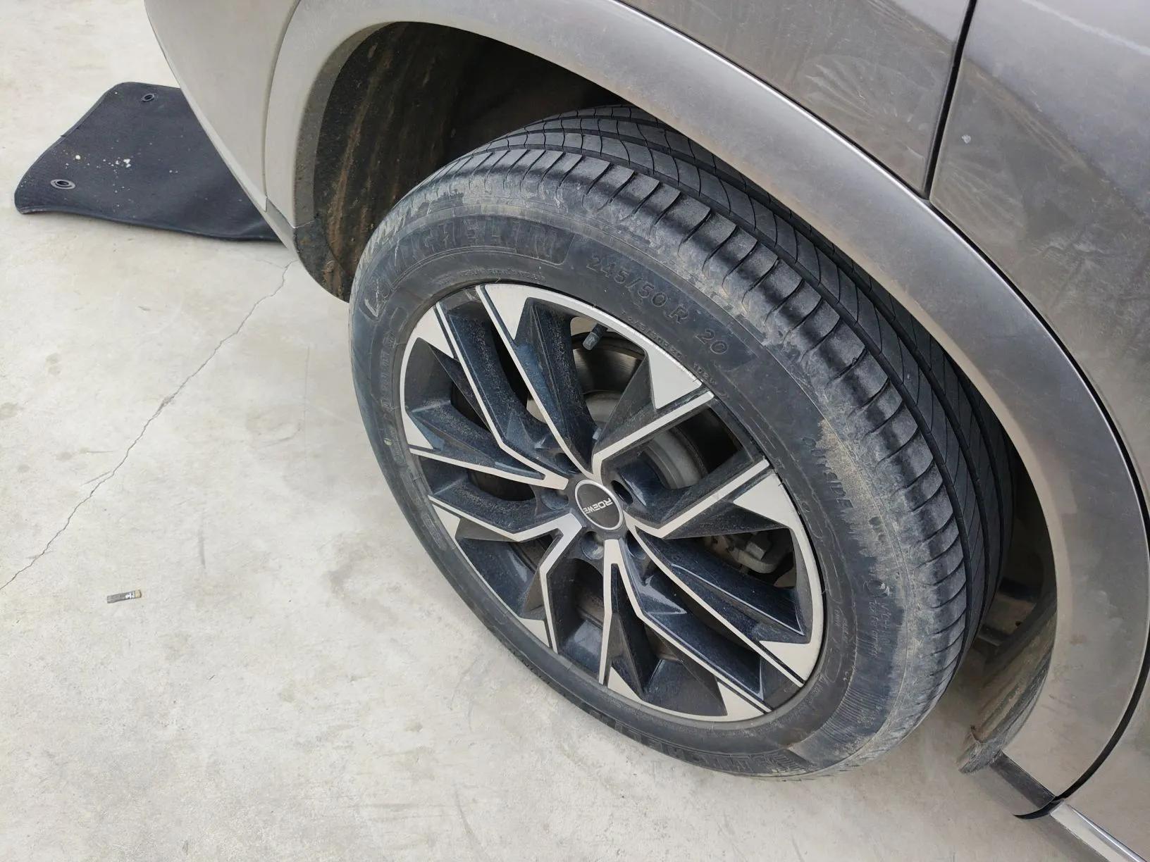 Roewe RX9 2023 2.0T All-Wheel-Drive Luxury Edition — миниатюра 10