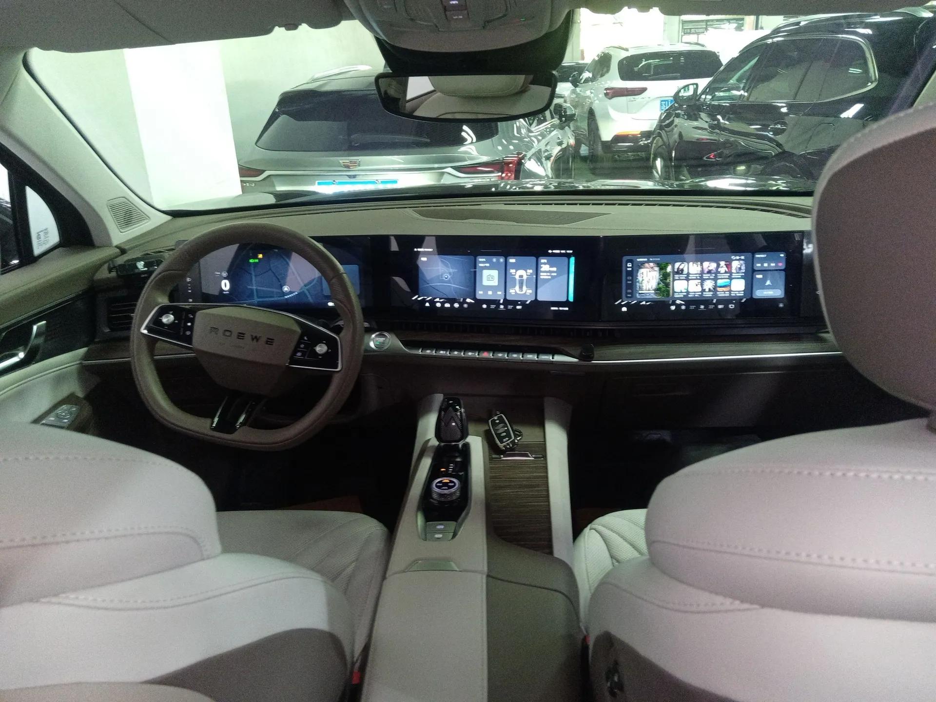 Roewe RX9 2023 2.0T Two-Wheel Drive Enjoyment Version — миниатюра 13