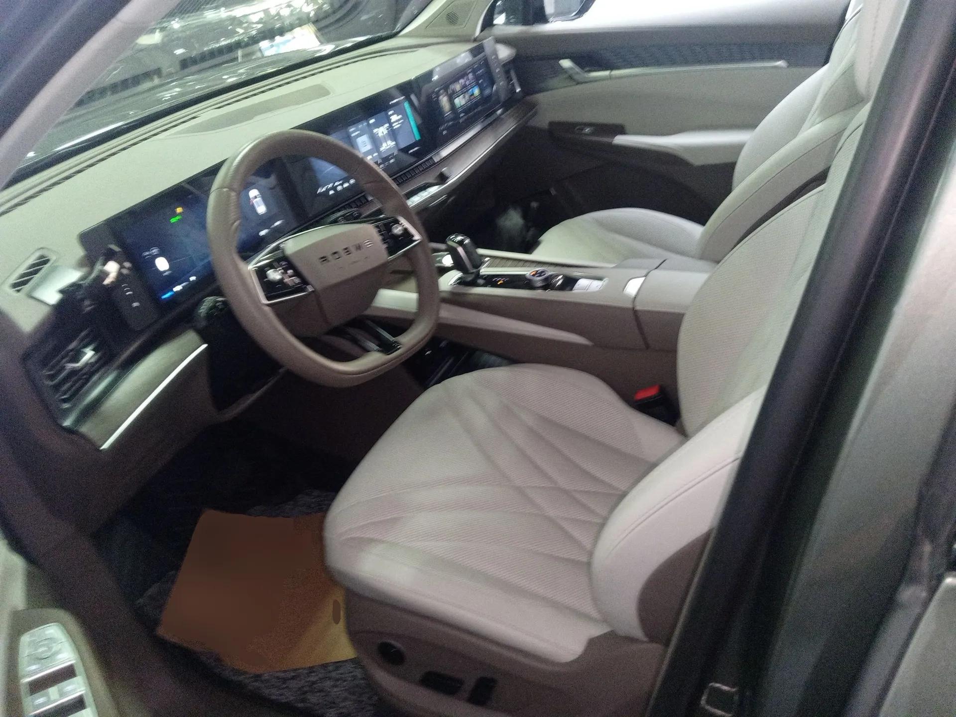 Roewe RX9 2023 2.0T Two-Wheel Drive Enjoyment Version — миниатюра 18