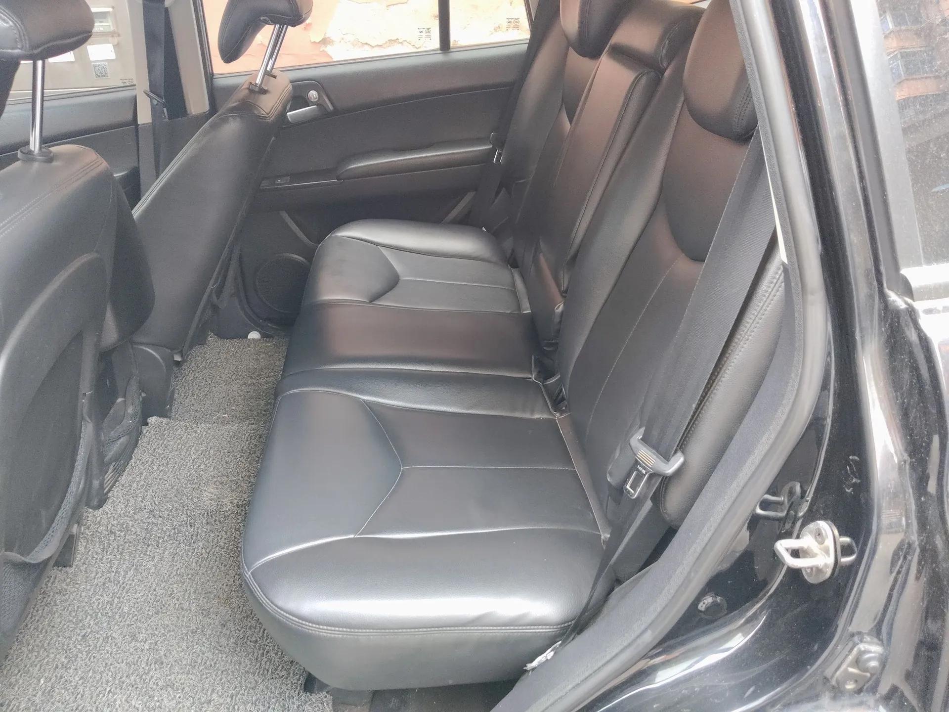 Roewe W5 2014 1.8T 2WD Automatic Tharu Special Edition — миниатюра 18
