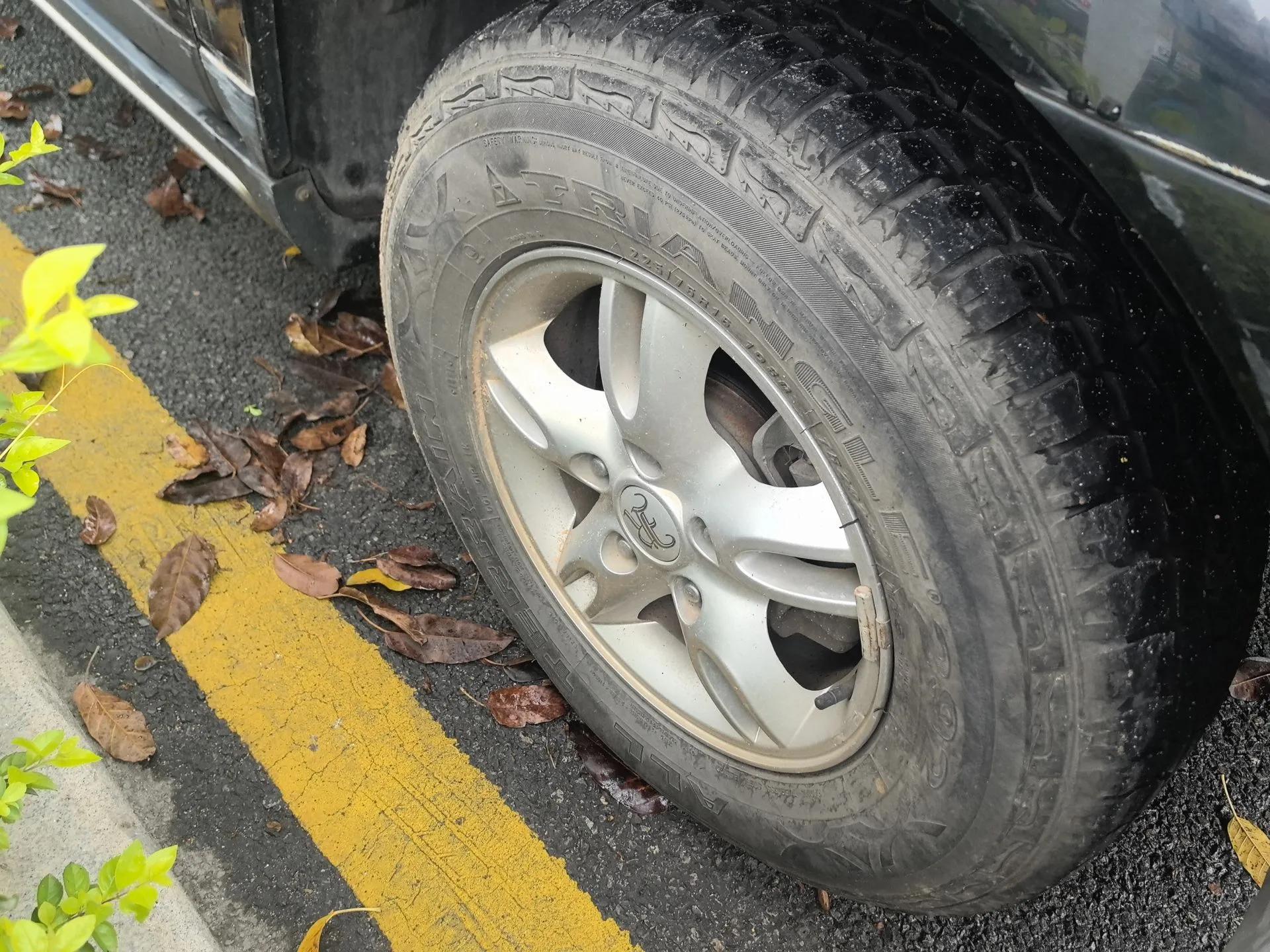 Roewe W5 2013 1.8T 2WD Automatic Xingyu Edition — миниатюра 8