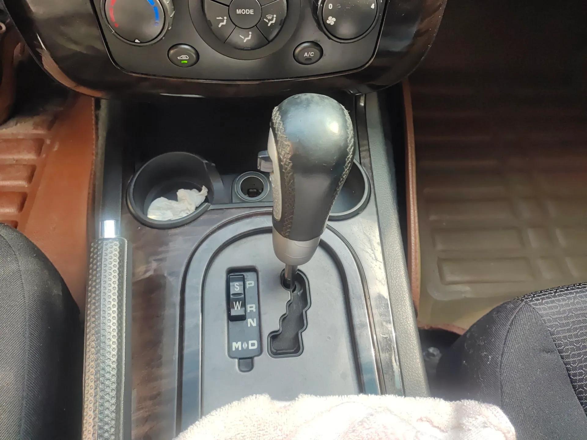 Roewe W5 2013 1.8T 2WD Automatic Xingyu Edition — миниатюра 15