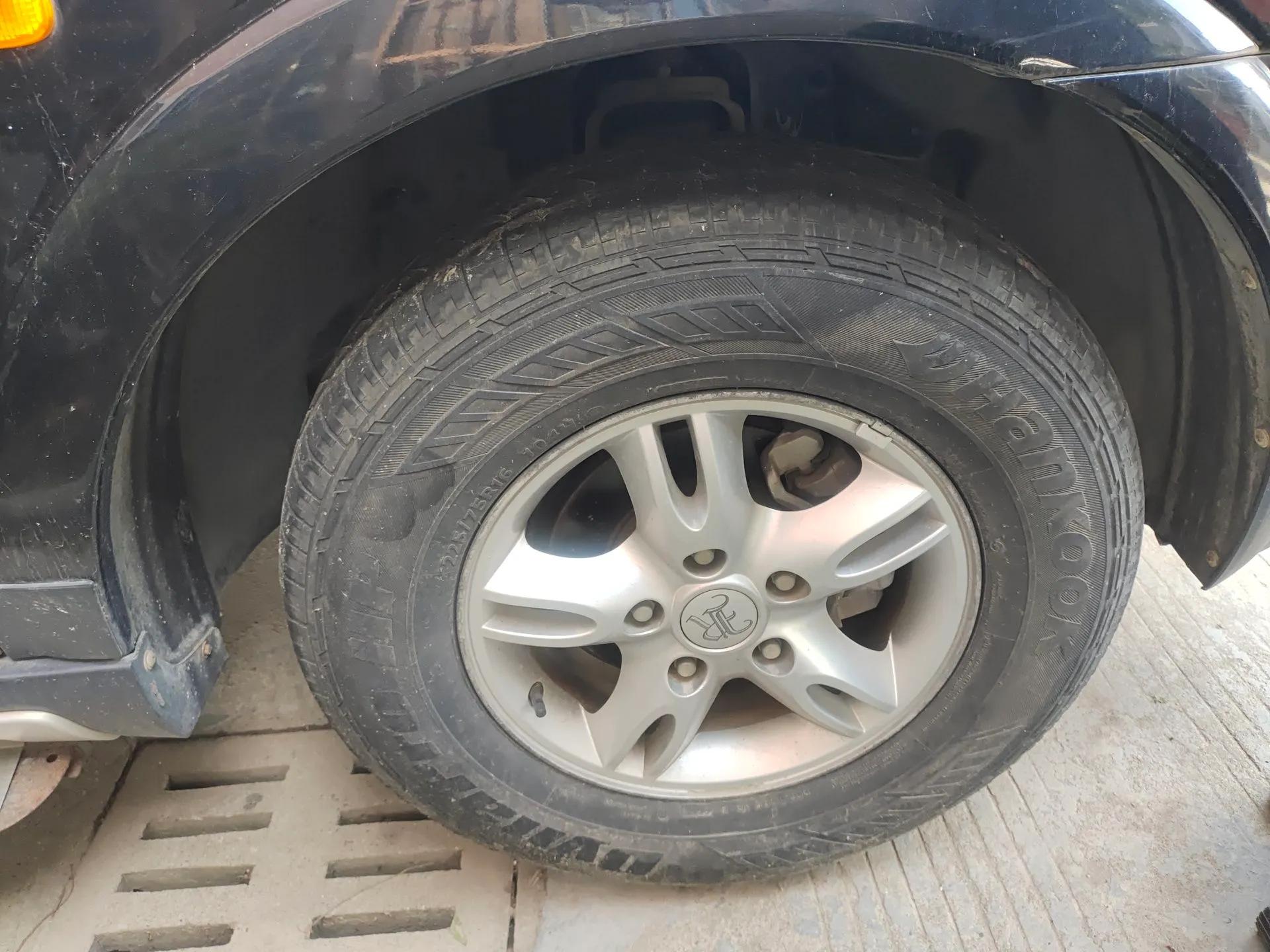 Roewe W5 2013 1.8T 2WD Automatic Xingyu Edition — миниатюра 8