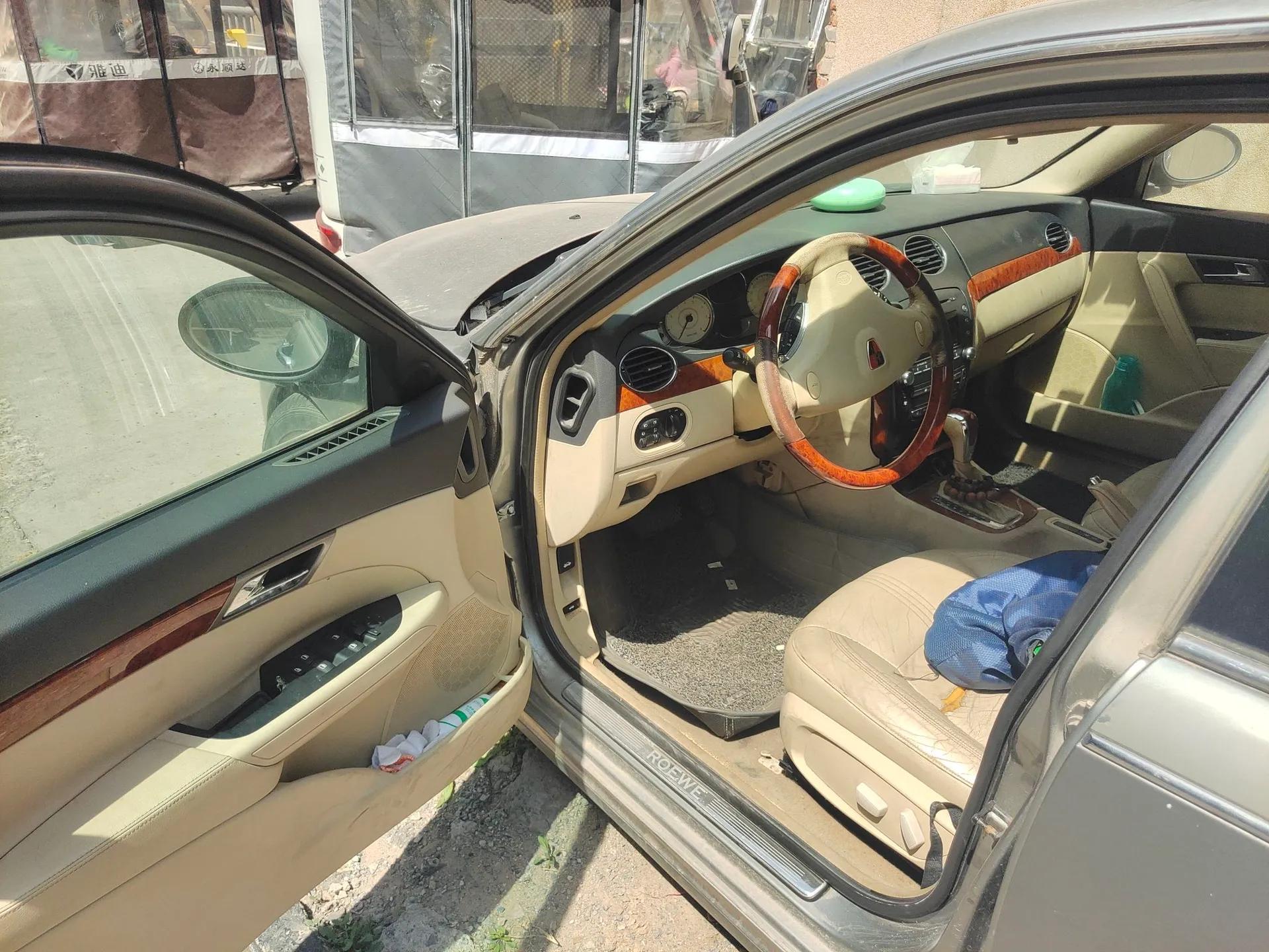 Roewe 750 2007 2.5L Regal AT — миниатюра 17