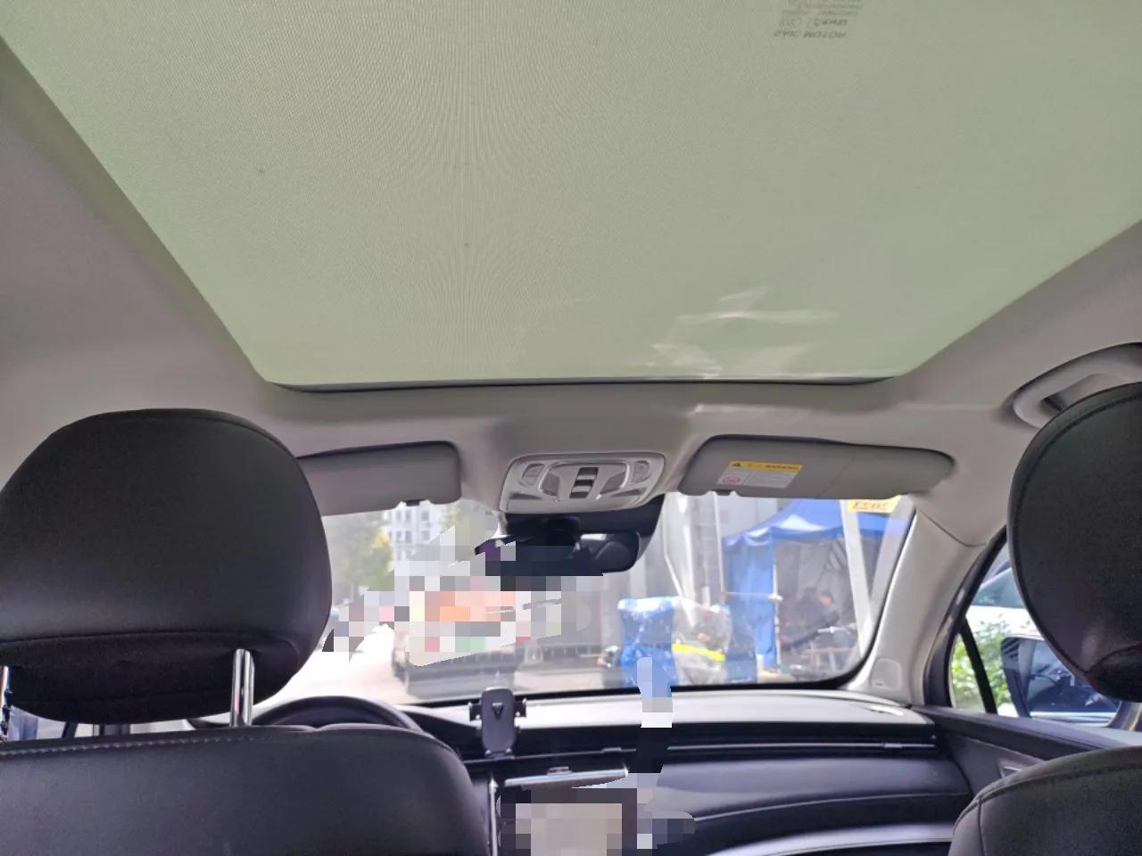 Roewe RX5 eMAX 2020 500 PHEV Smart Cabin Flagship Edition — миниатюра 19
