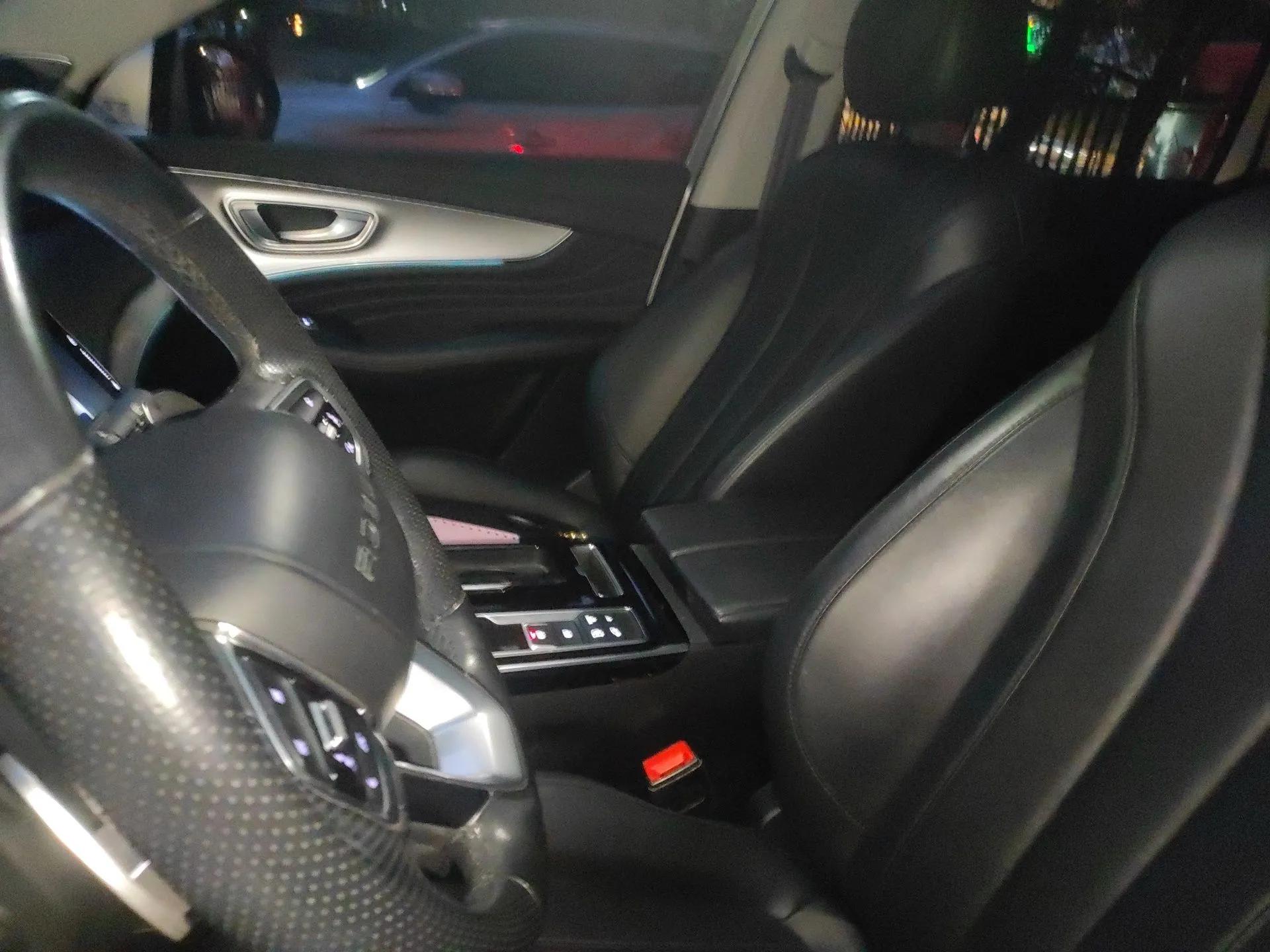 Roewe RX5 eMAX 2020 500 PHEV Smart Cabin Flagship Edition — миниатюра 16
