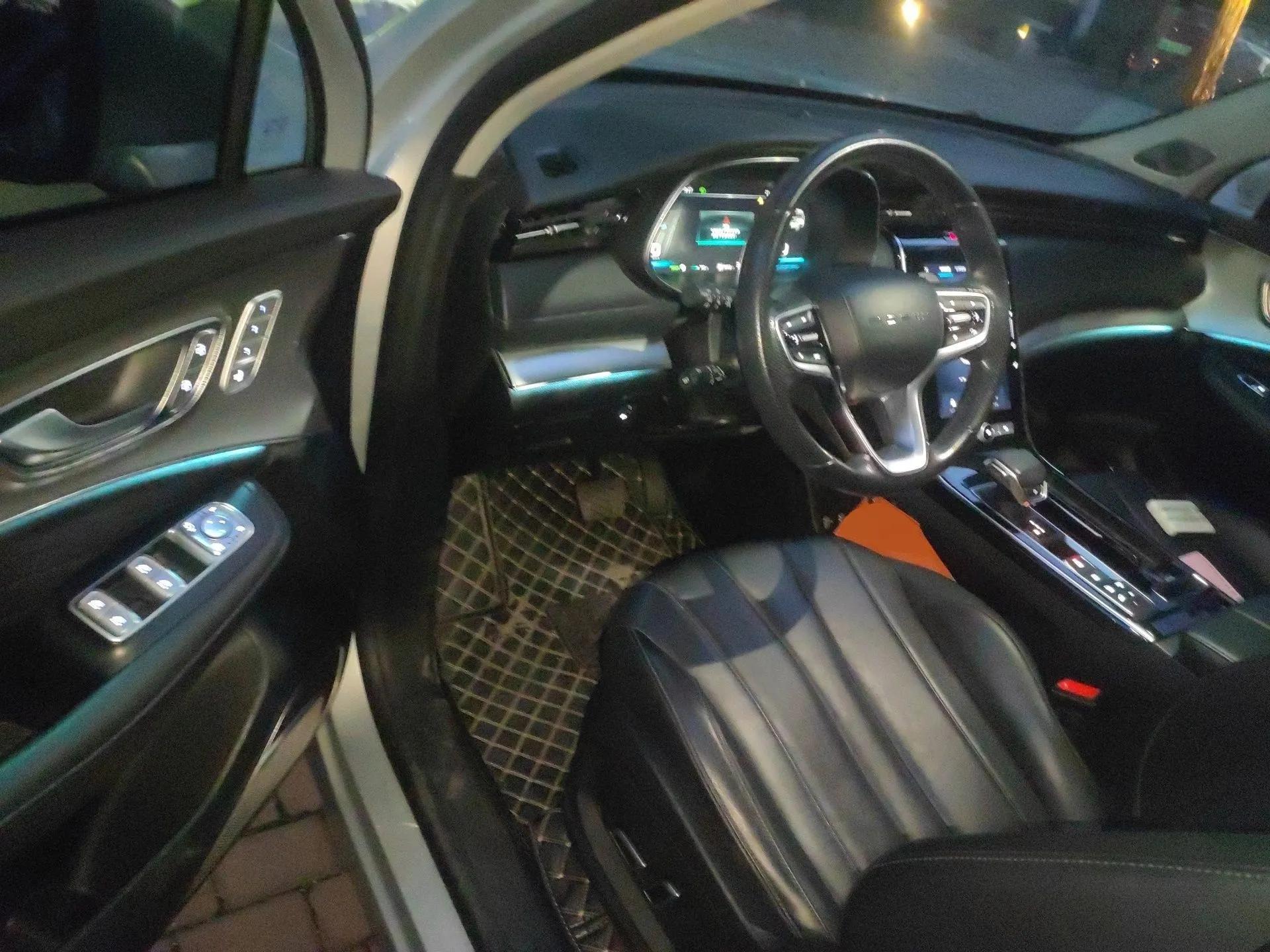 Roewe RX5 eMAX 2020 500 PHEV Smart Cabin Flagship Edition — миниатюра 17