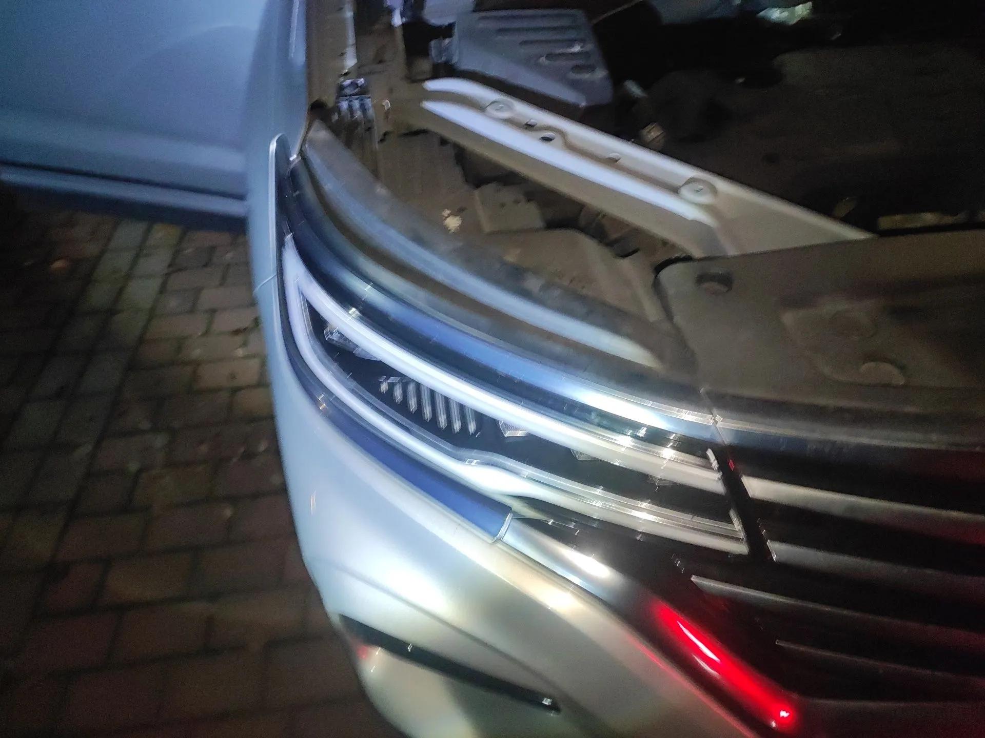 Roewe RX5 eMAX 2020 500 PHEV Smart Cabin Flagship Edition — миниатюра 7