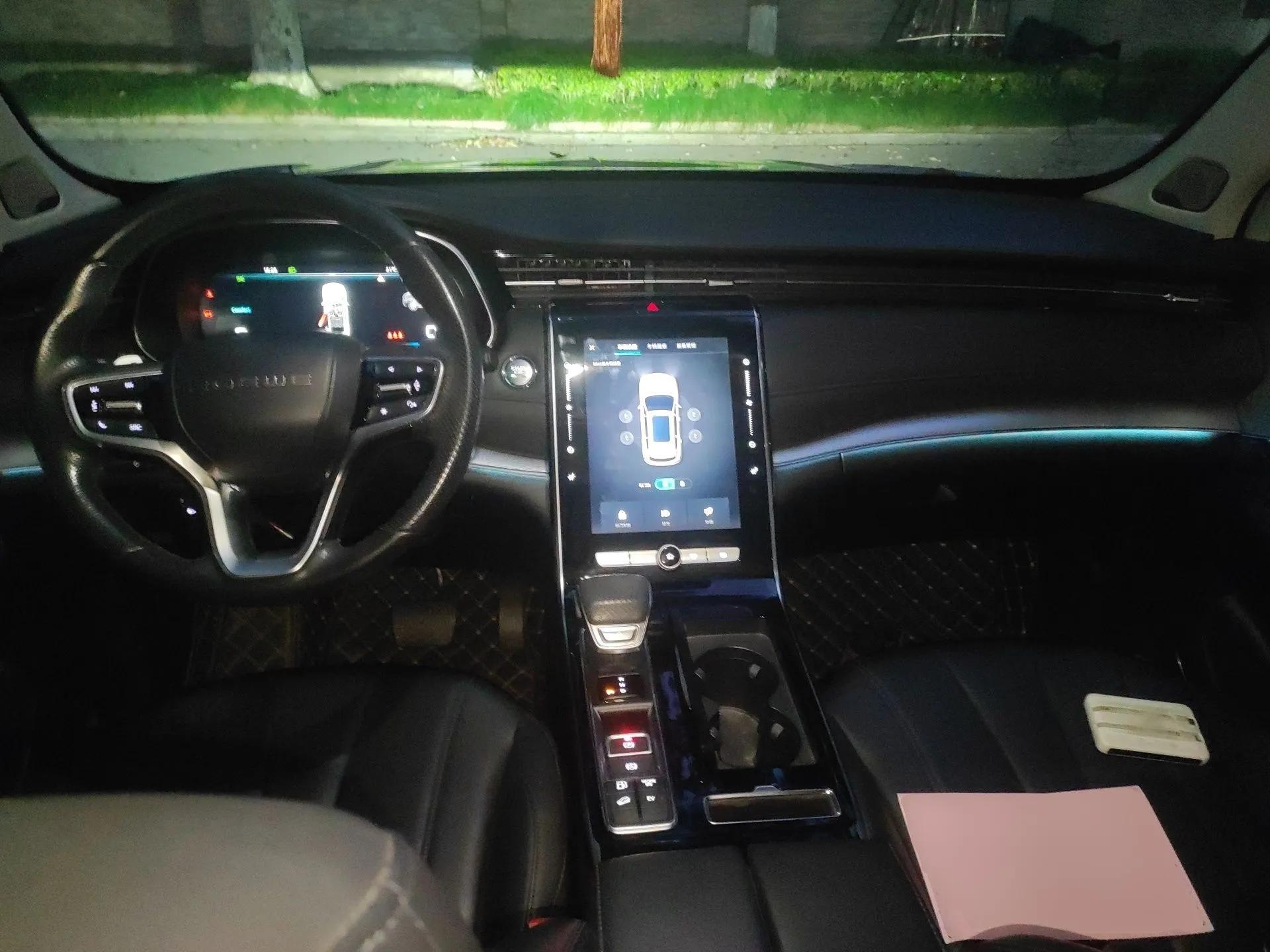 Roewe RX5 eMAX 2020 500 PHEV Smart Cabin Flagship Edition — миниатюра 10