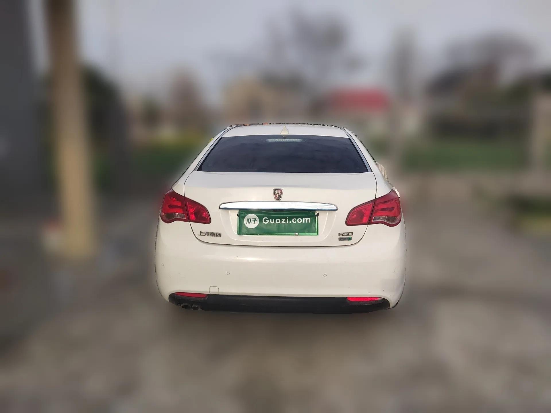 Roewe e550 2016 Deluxe Edition — миниатюра 5