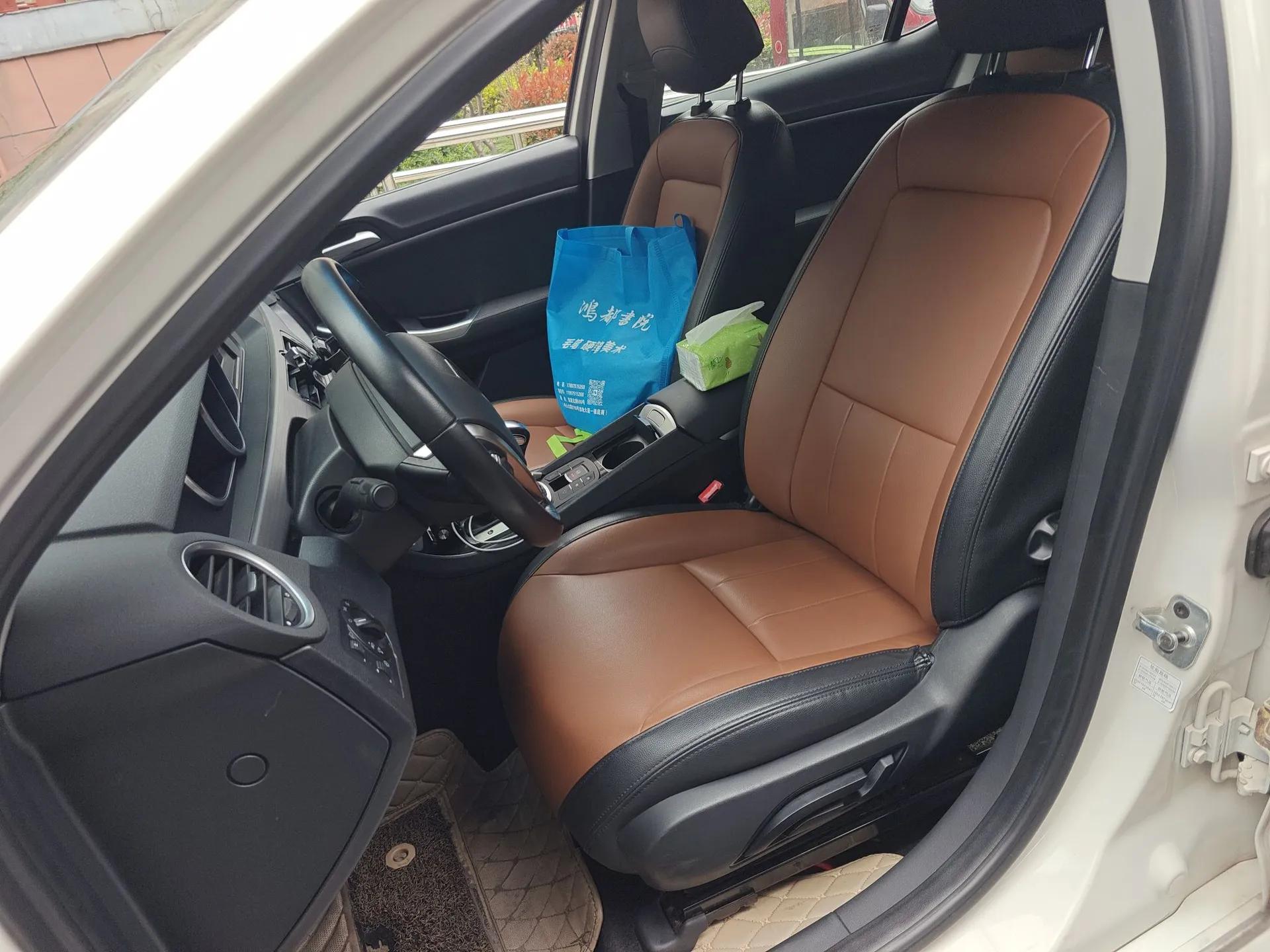 Roewe e550 2016 Deluxe Edition — миниатюра 16