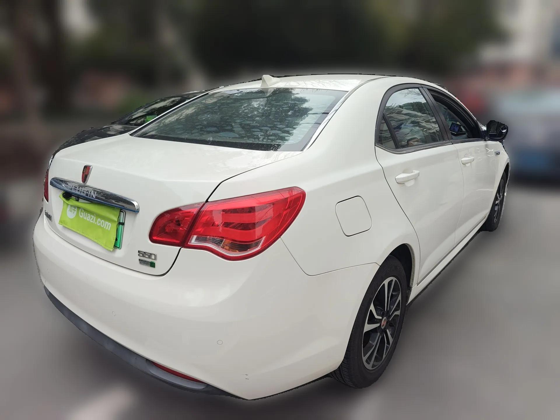 Roewe e550 2016 Deluxe Edition — миниатюра 6