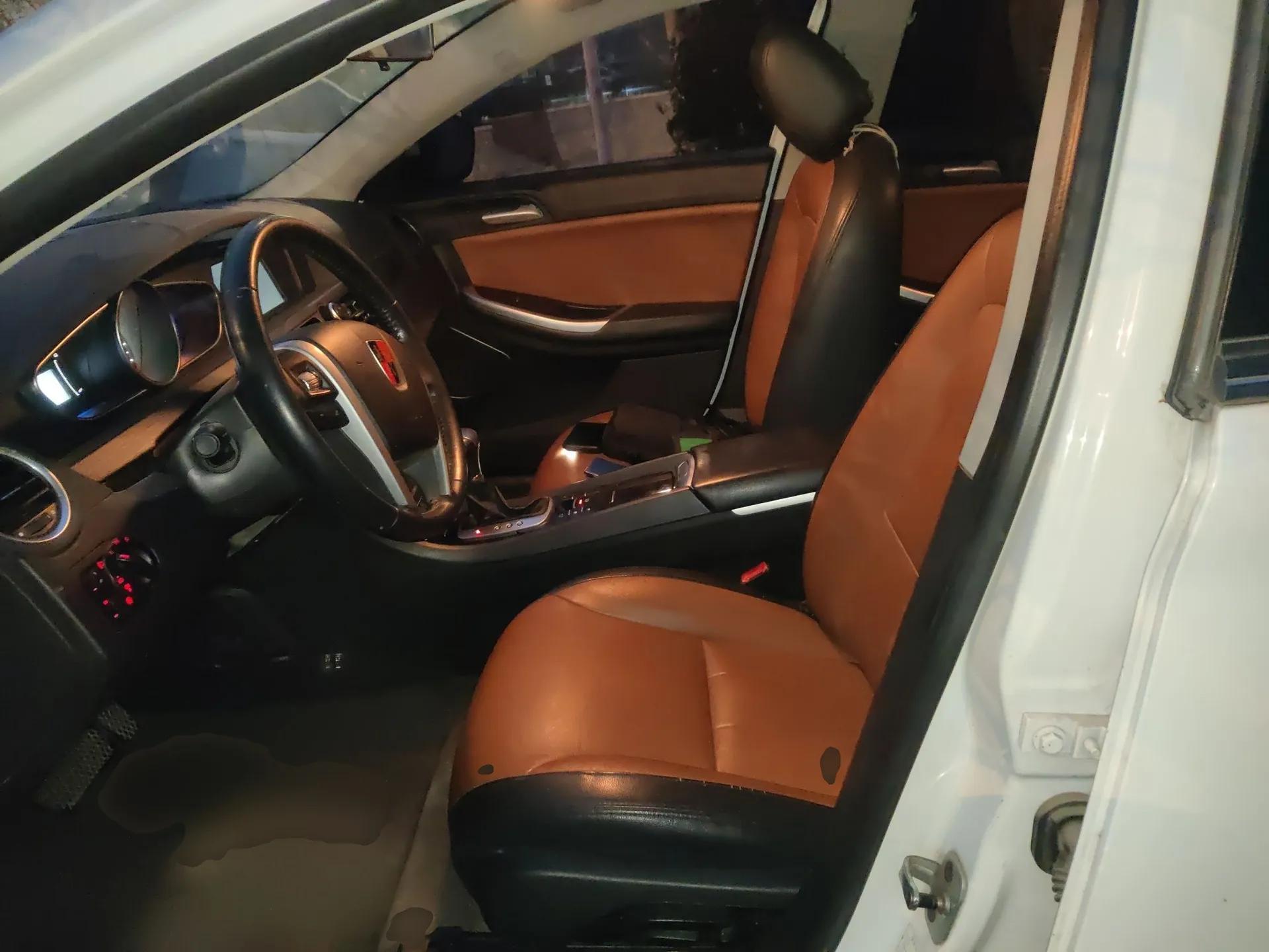 Roewe e550 2016 Deluxe Edition — миниатюра 16