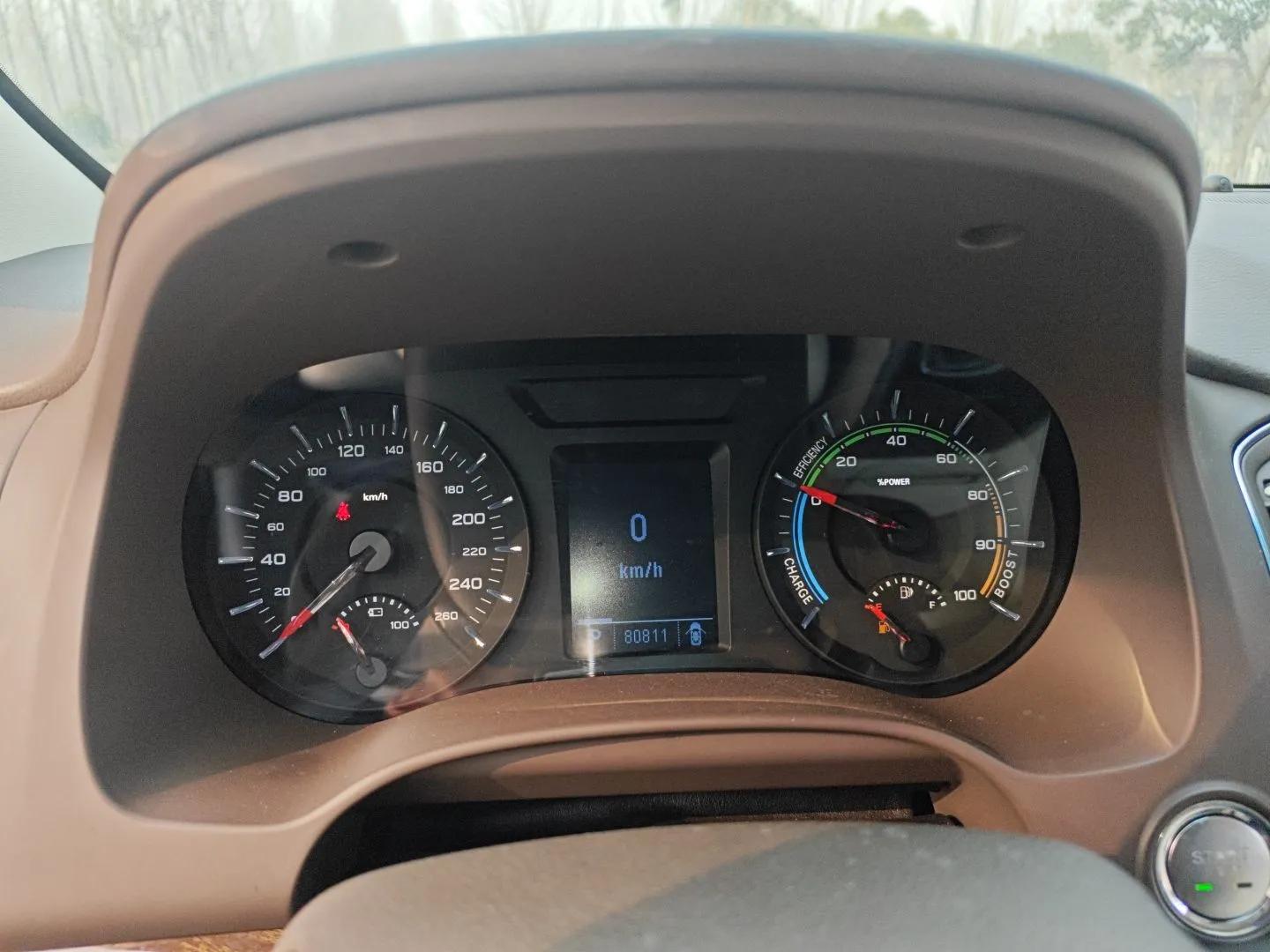 Roewe e950 2017 50T Hybrid Connected Executive Edition — миниатюра 13