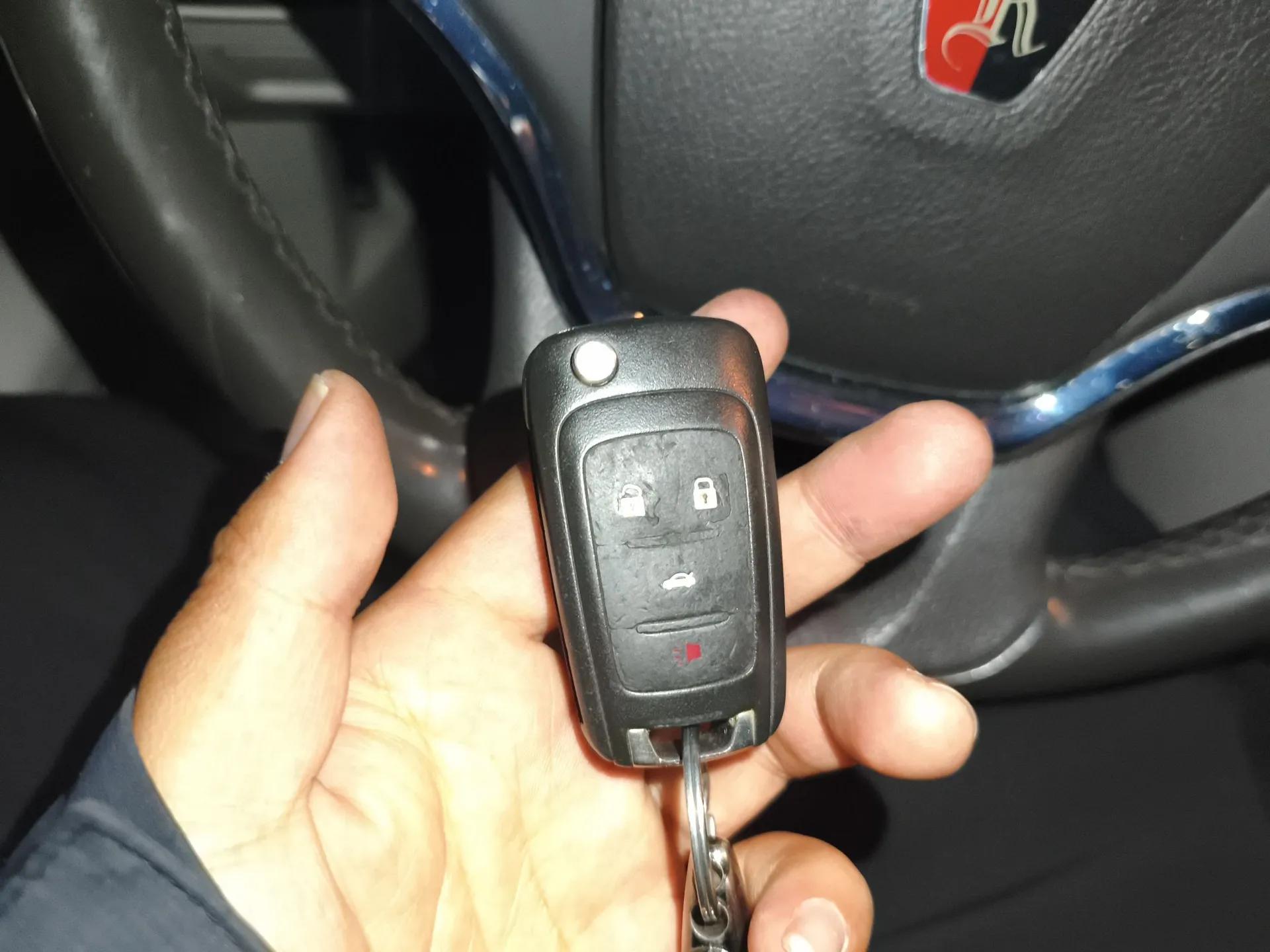 Roewe e950 2016 1.4T Luxury Edition — миниатюра 9