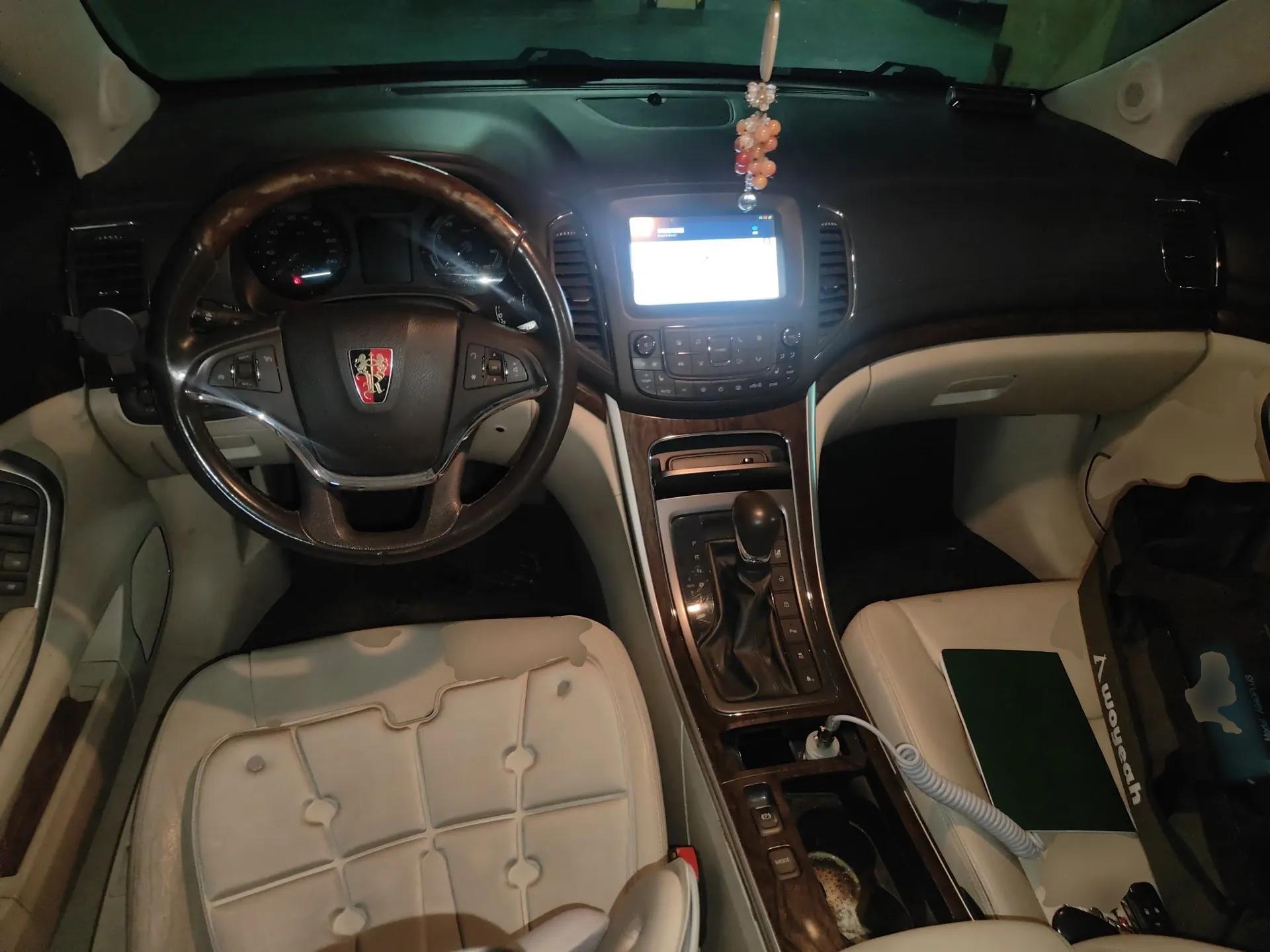 Roewe e950 2017 50T Hybrid Connected Executive Edition — миниатюра 10
