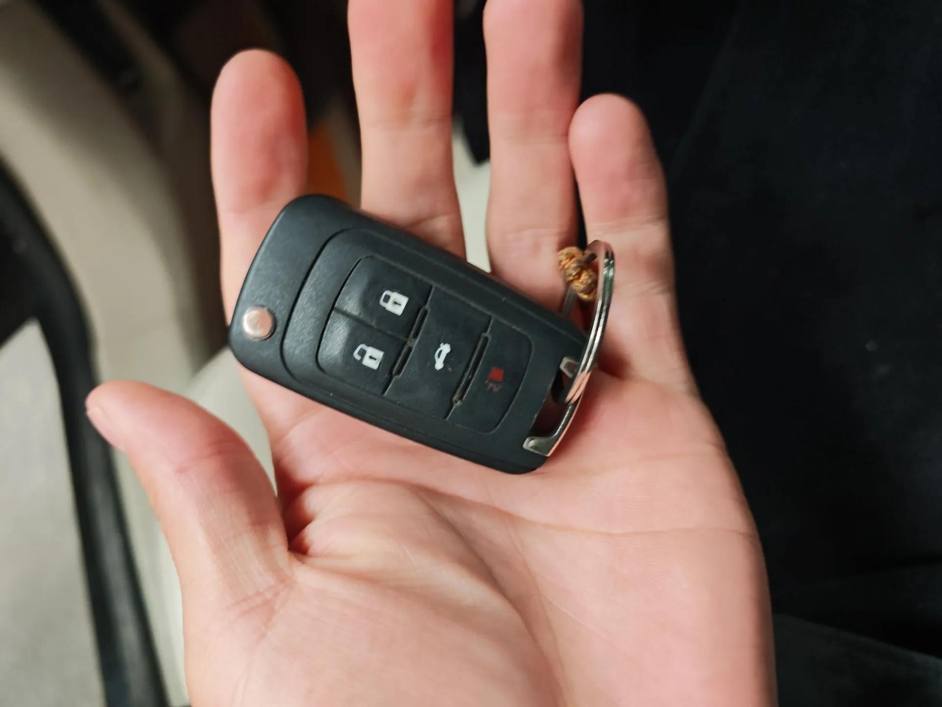 Roewe e950 2017 50T Hybrid Connected Executive Edition — миниатюра 9