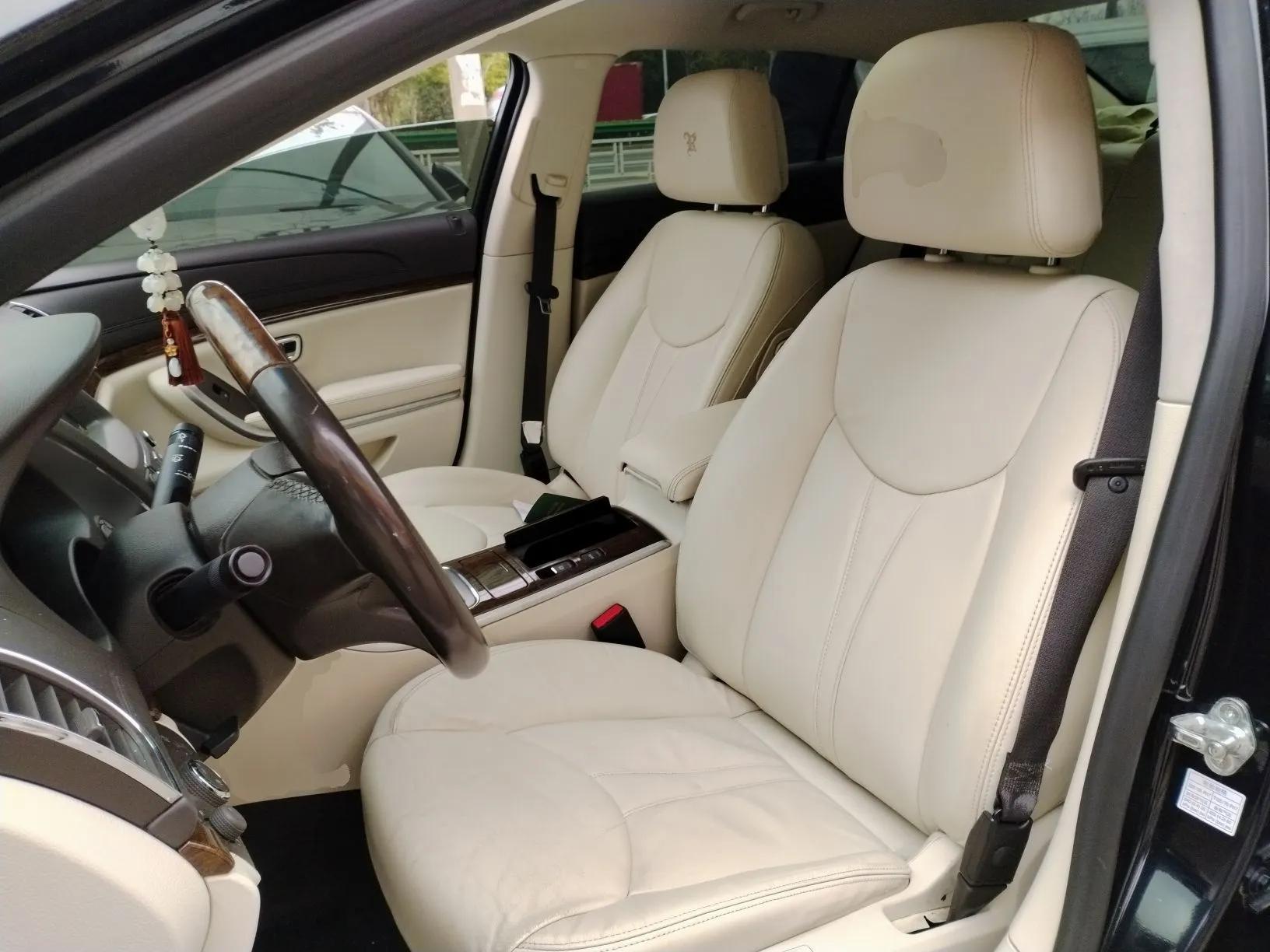 Roewe e950 2017 50T Hybrid Connected Executive Edition — миниатюра 16