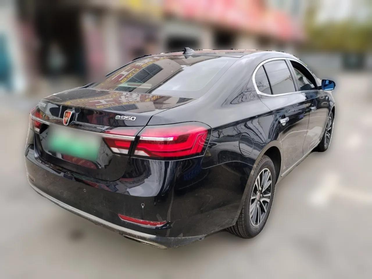 Roewe e950 2017 50T Hybrid Connected Executive Edition — миниатюра 6