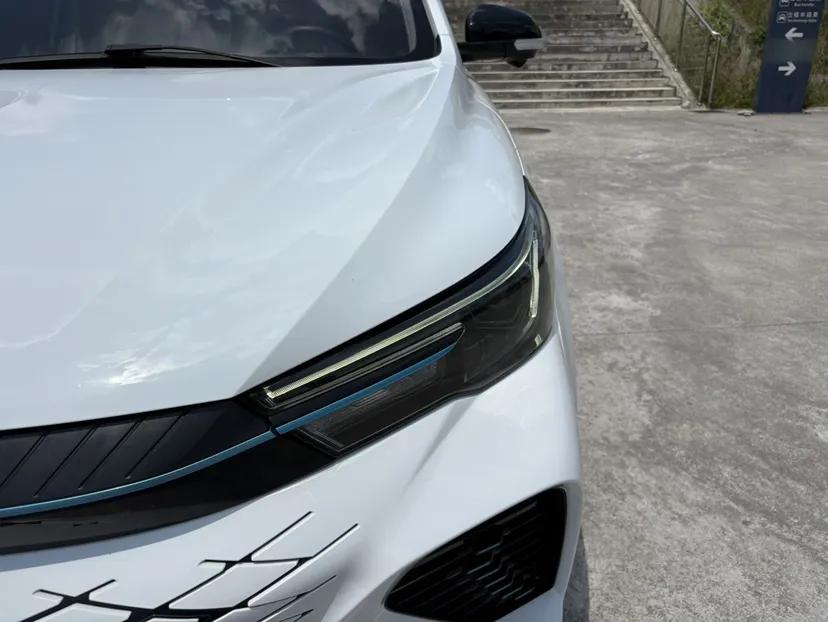 Roewe Longmao 2022 1.5L Dynamic Cat Edition — миниатюра 12