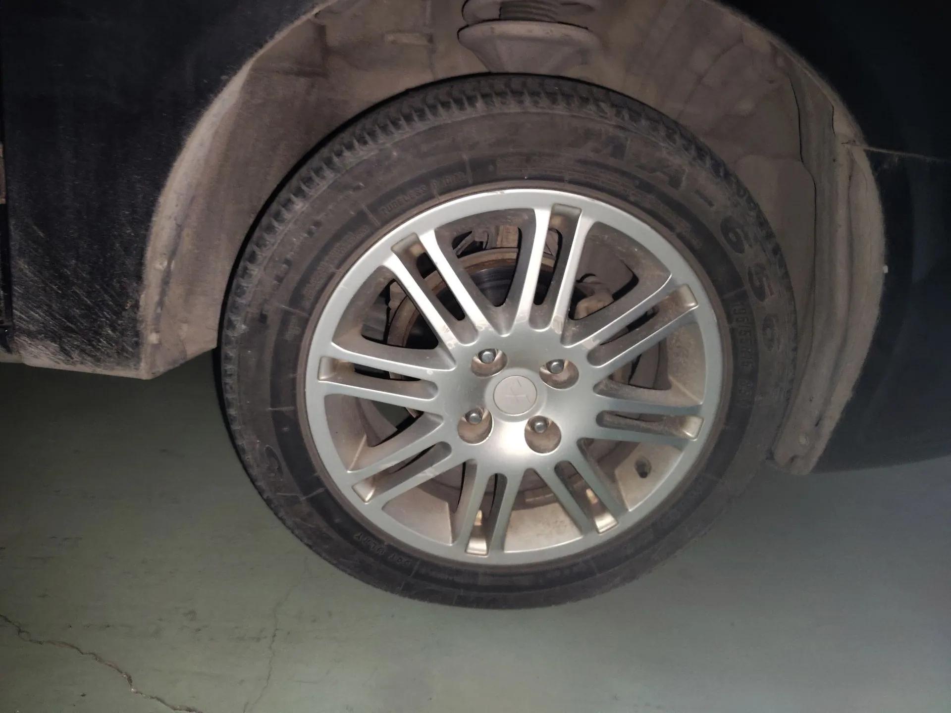 Mitsubishi LANCER 2012 1.6L Manual Comfort Edition SEi — миниатюра 8