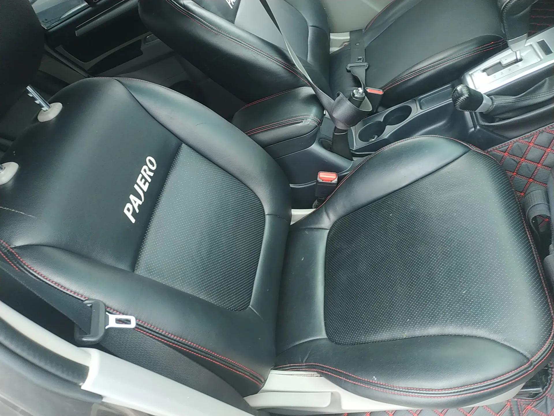 Mitsubishi Pajero Sport 2013 3.0L Automatic 4x4 Executive Edition — миниатюра 23