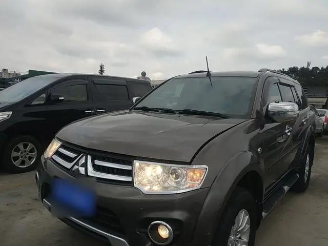 Mitsubishi Pajero Sport 2013 3.0L Automatic 4x4 Executive Edition